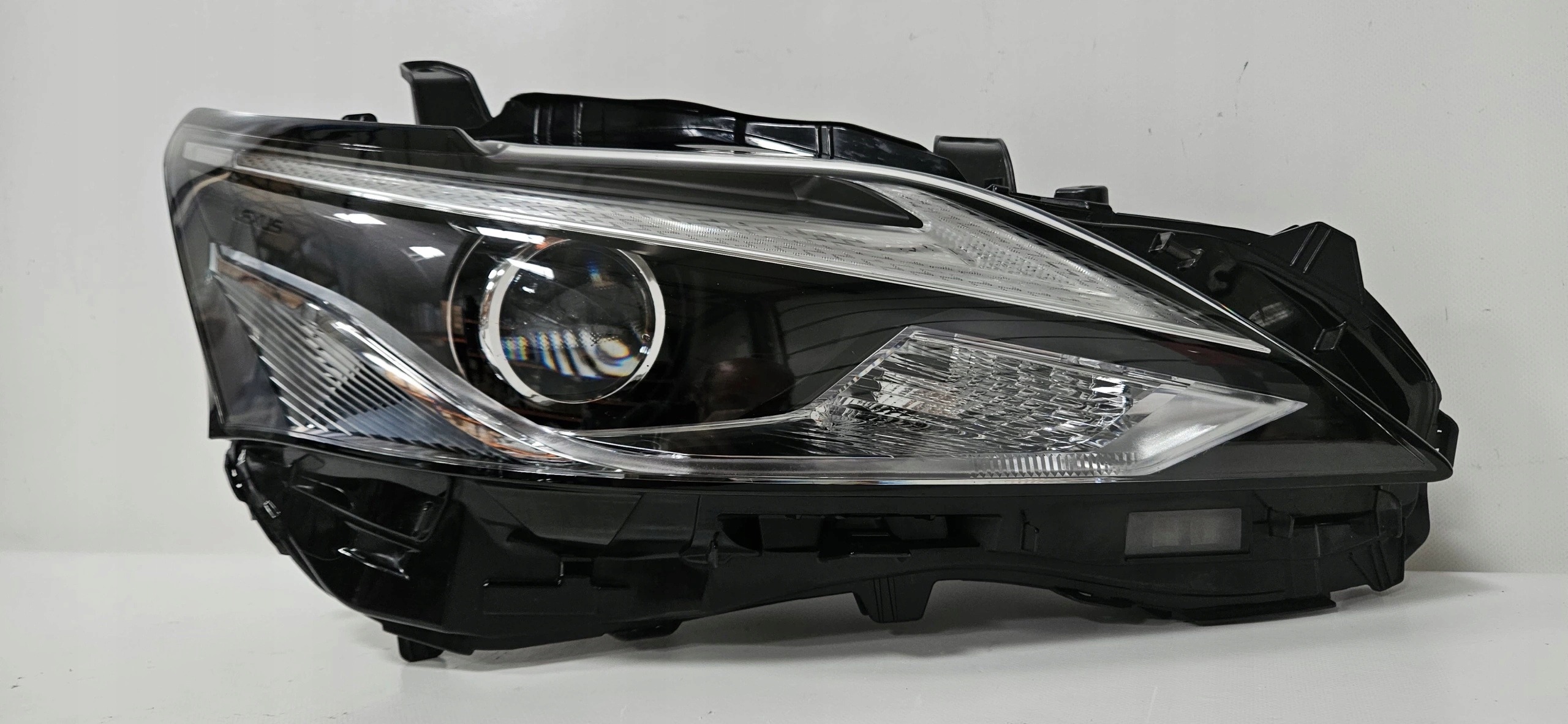 ФАРА ПРАВИЙ ПЕРЕД ПОВНИЙ КОМПЛЕКТ LED LEXUS CT РЕСТАЙЛІНГ 18-21 EU