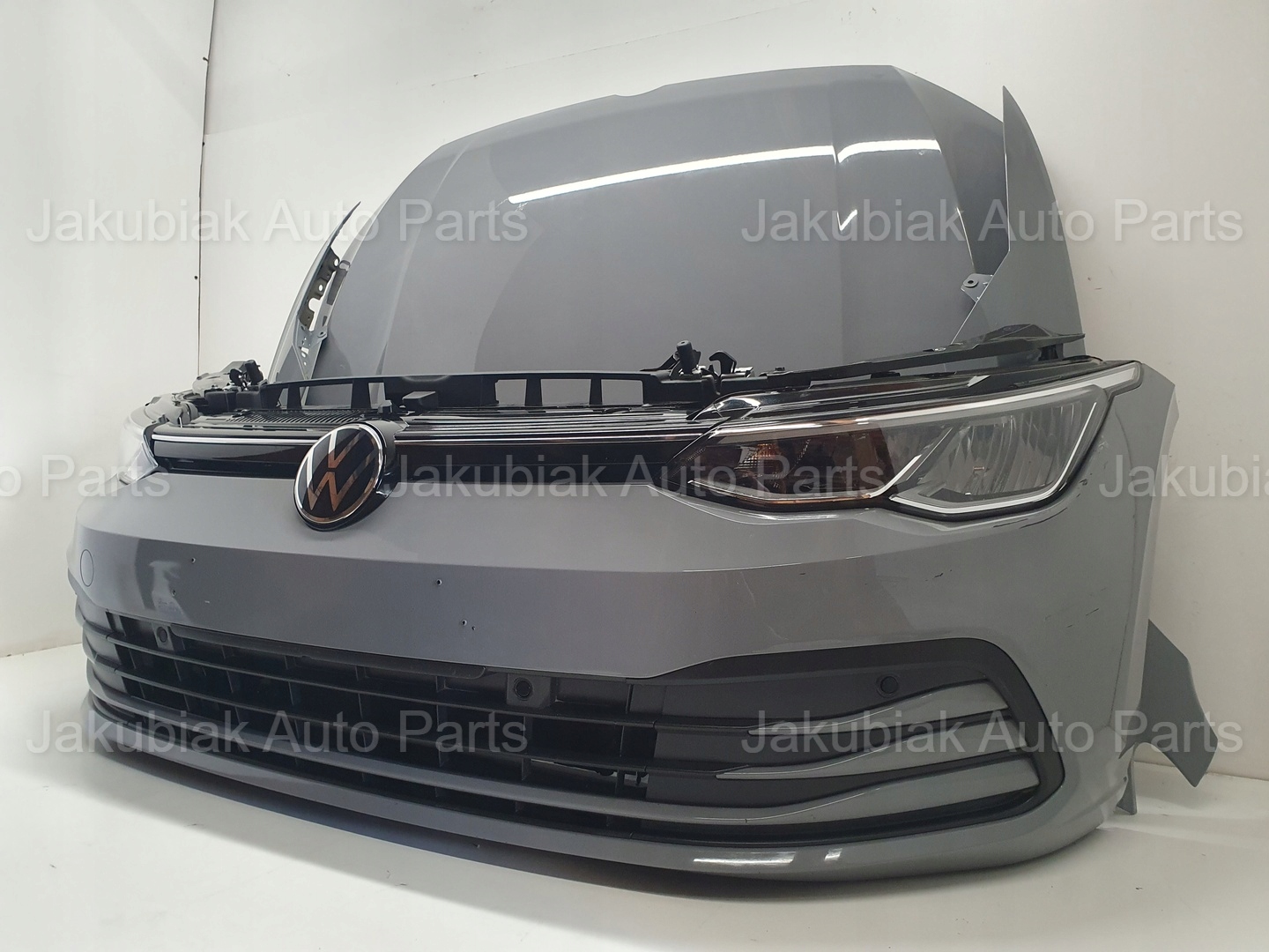 VW GOLF VIII 5H0 LAMPA MASKA ZDERZAK PAS PRZÓD Typ samochodu Samochody osobowe