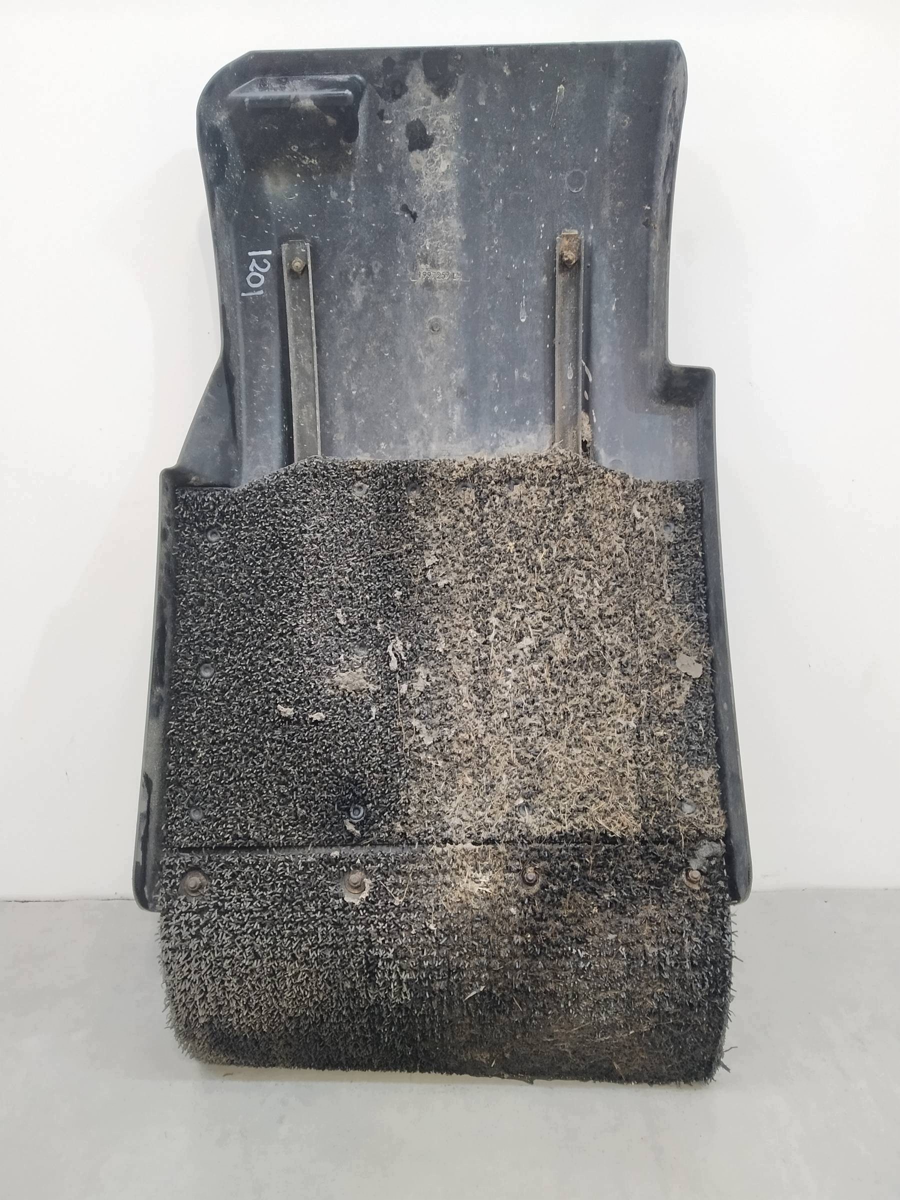 mudguard left cabs 1997257 DAF XF (2012-2016) 106 Euro 6 440 FT