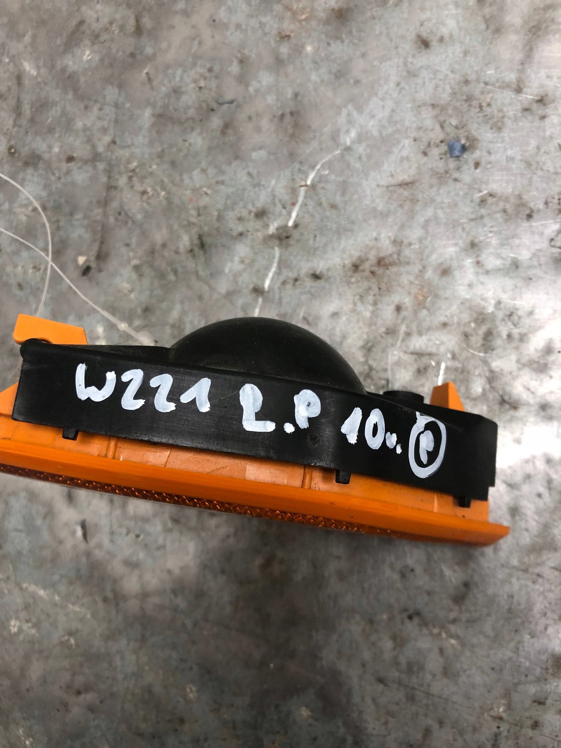 indicator left front MERCEDES W221 A2218851914