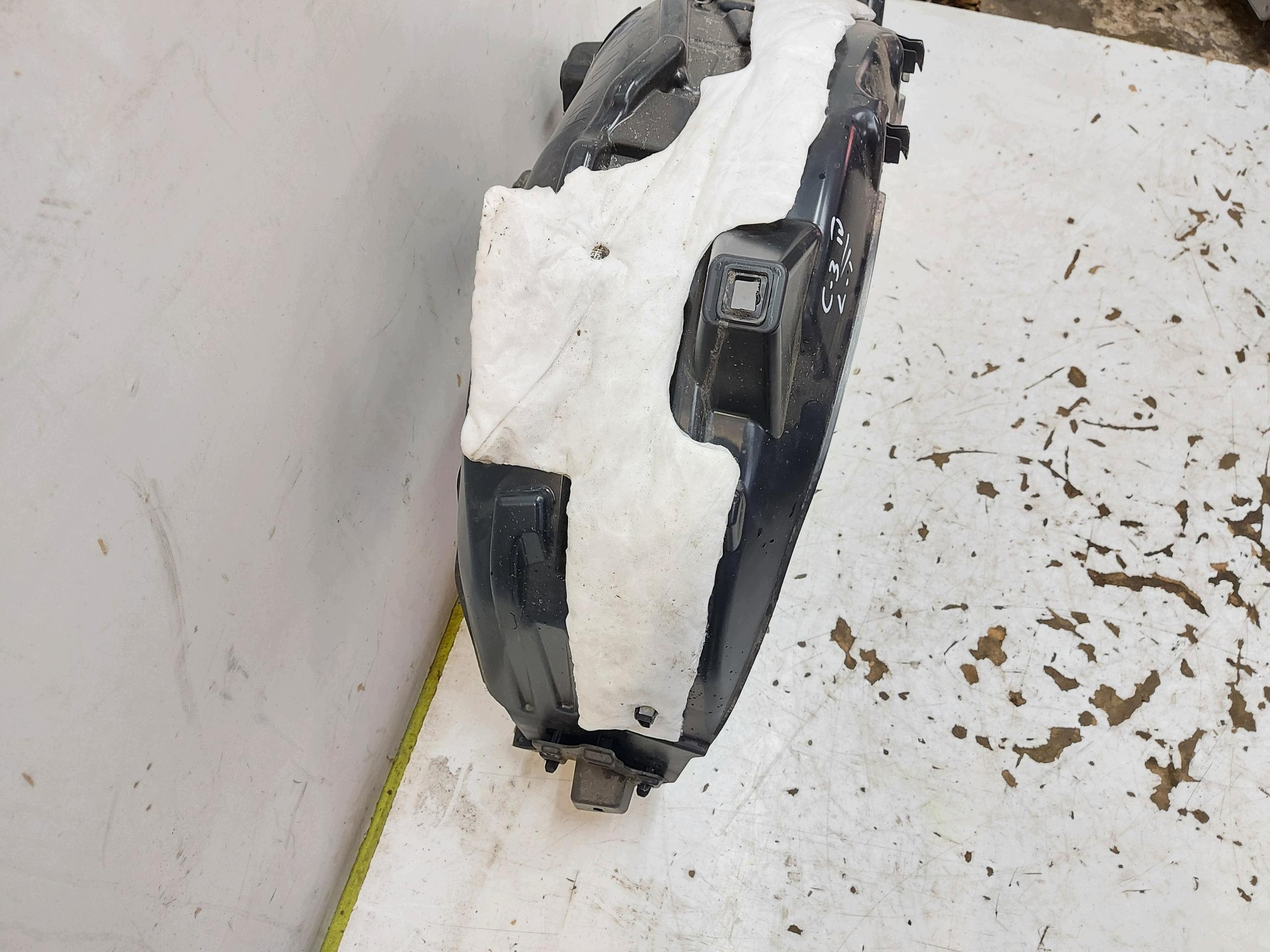 Citroen C3 IV 4 2025 1.2 THP HN09 mudguard left rear part