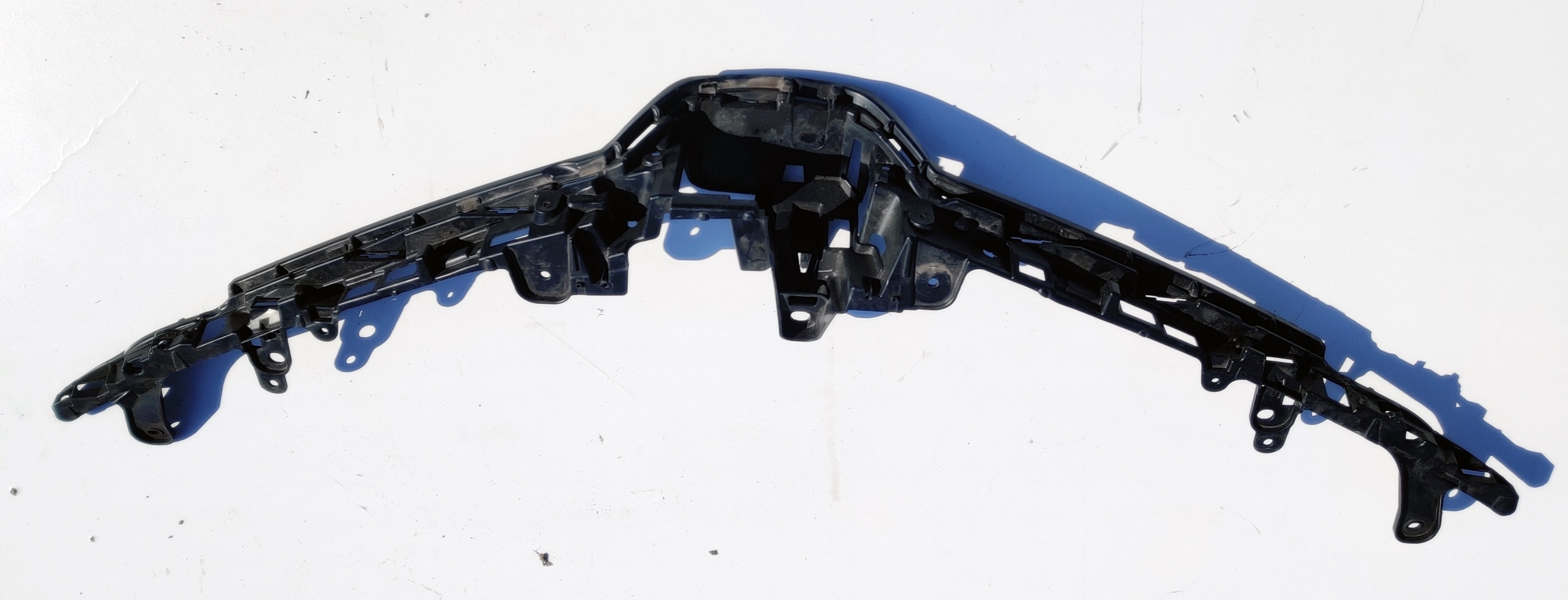 atrapa kratka zderzaka gril COROLLA E21 SEDAN