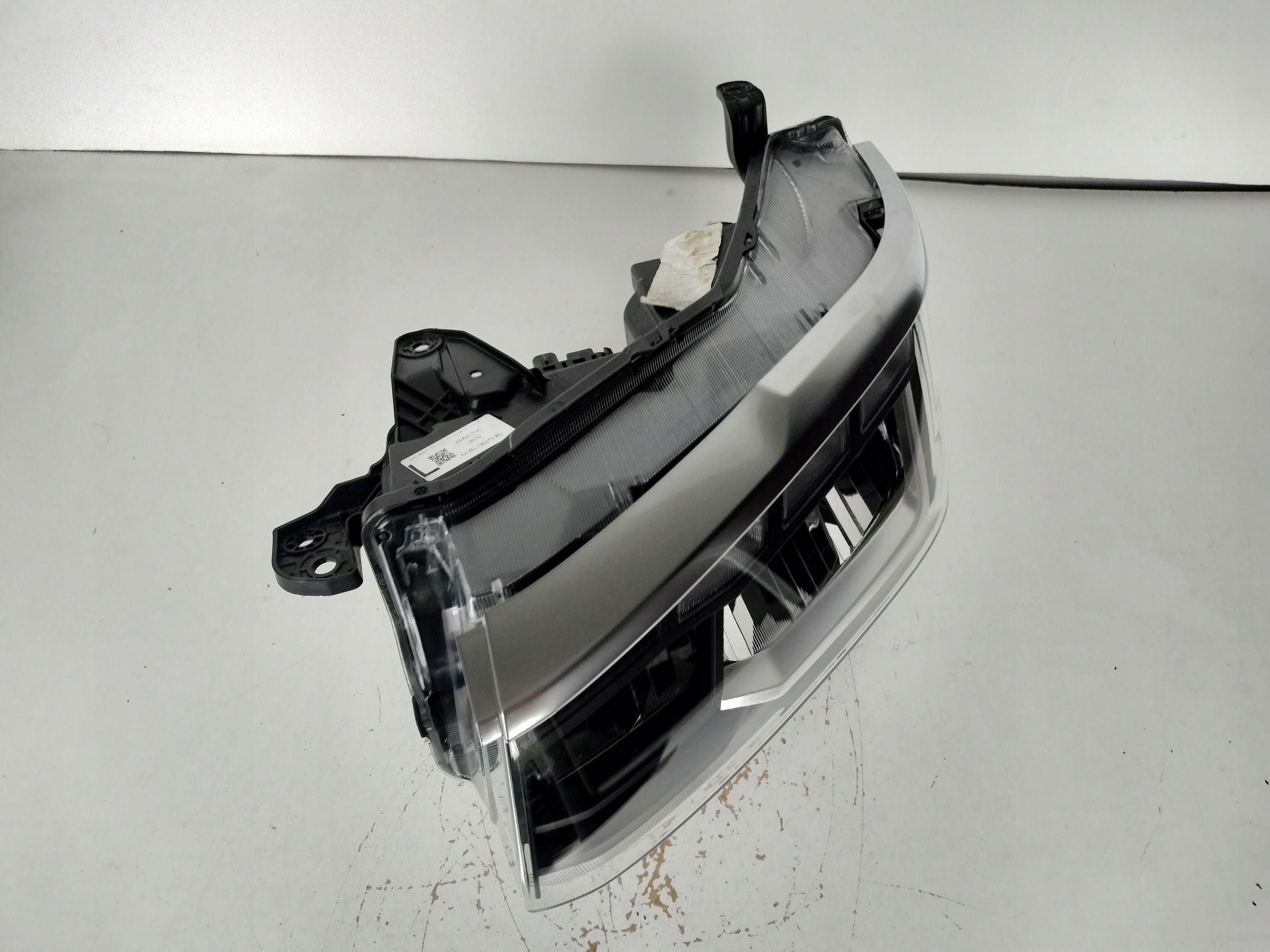 light left REFLEKTOR VW AMAROK 23- FULL LED