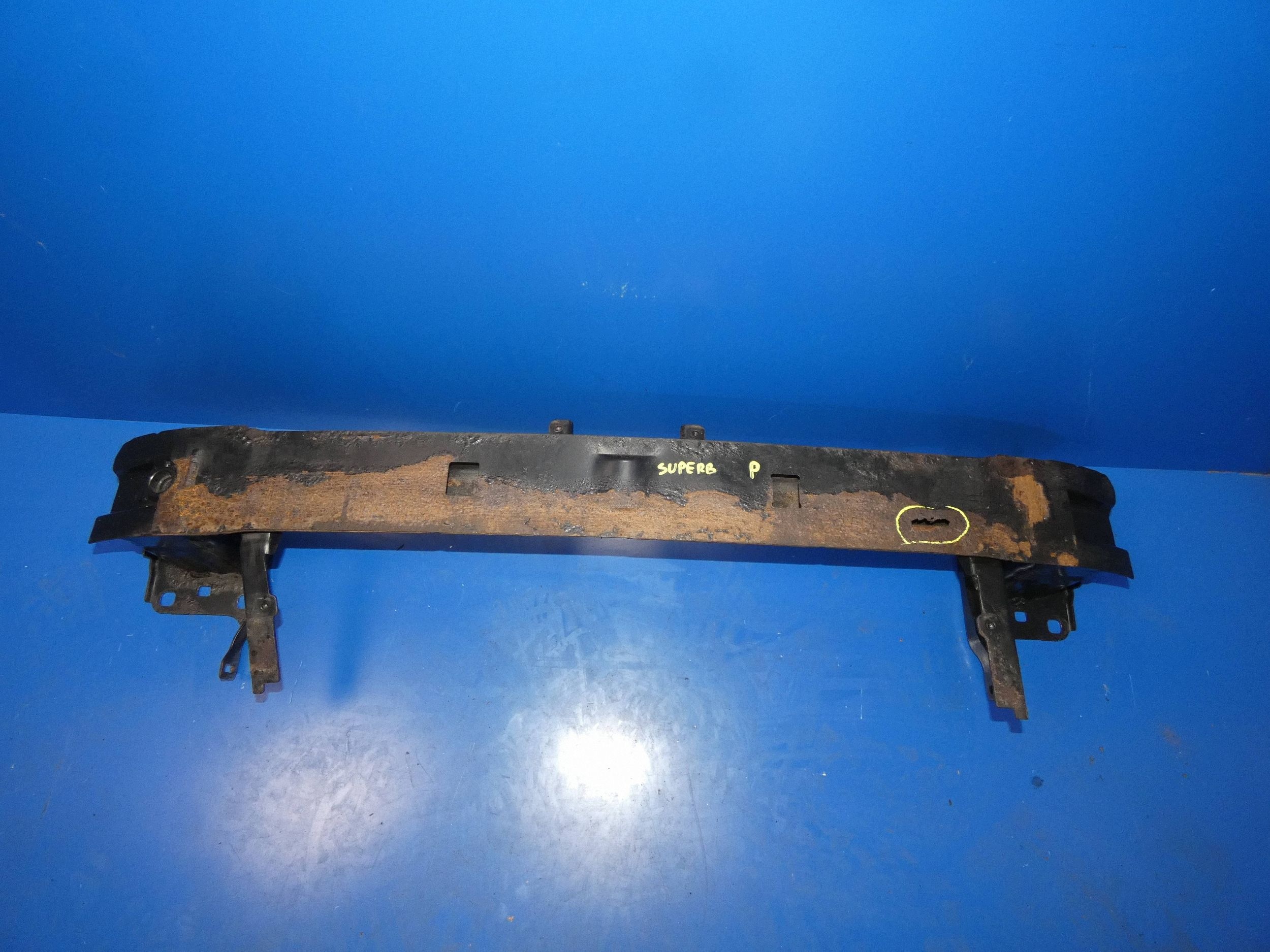 SKODA SUPERB III sider front front pillar iron STAN as for FOTO