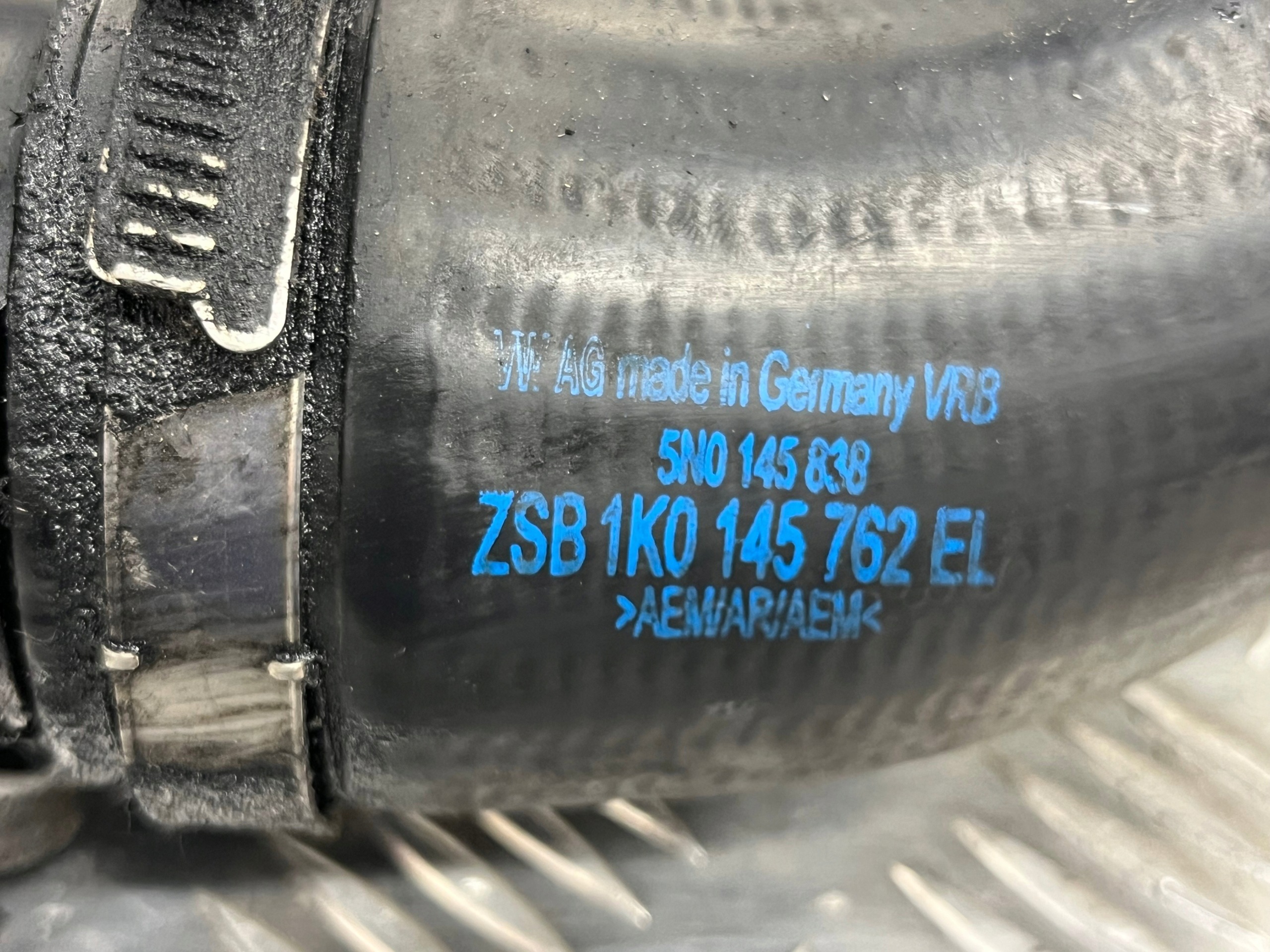rohr Schlauch intercooler turbo VOLKSWAGEN PASSAT B6