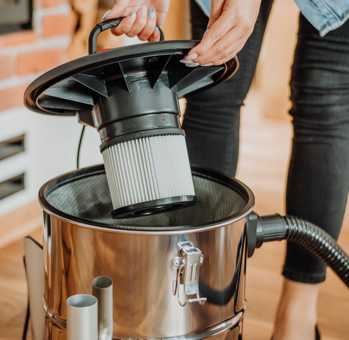 ODKURZACZ PRZEMYSŁOWY do POPIOŁU GRUZU KOMINKA 2000W metalowy zbiornik 20l Kod producenta MOCNY BEZWORKOWY DO GIPSU GRUZU POPIOŁU