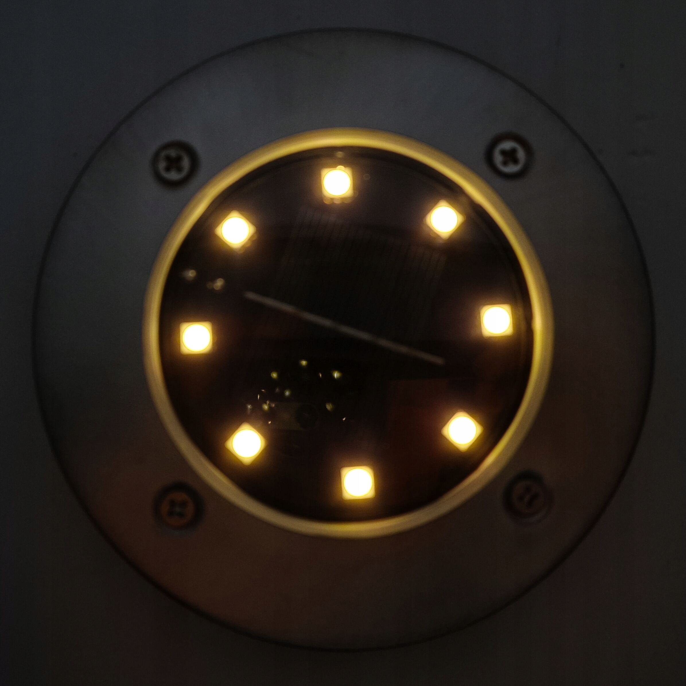 LAMPKI NAJAZDOWE 4 SZTUKI ZESTAW CIEPŁY BIAŁY WBIJANE SOLARNE LAMPA SOLAR Seria Solar