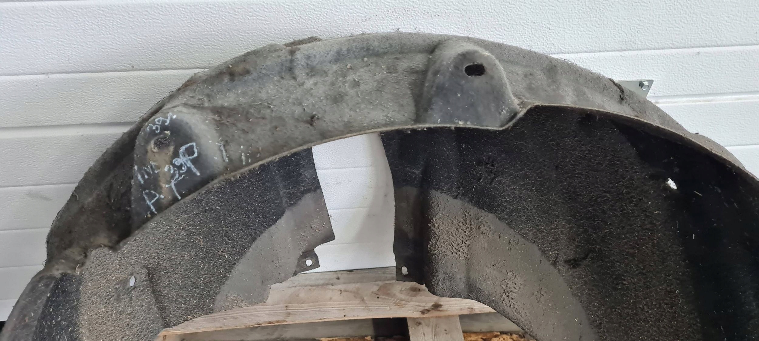Q5 8R mudguard MATERIAL right right rear part rear. 8R0810172D