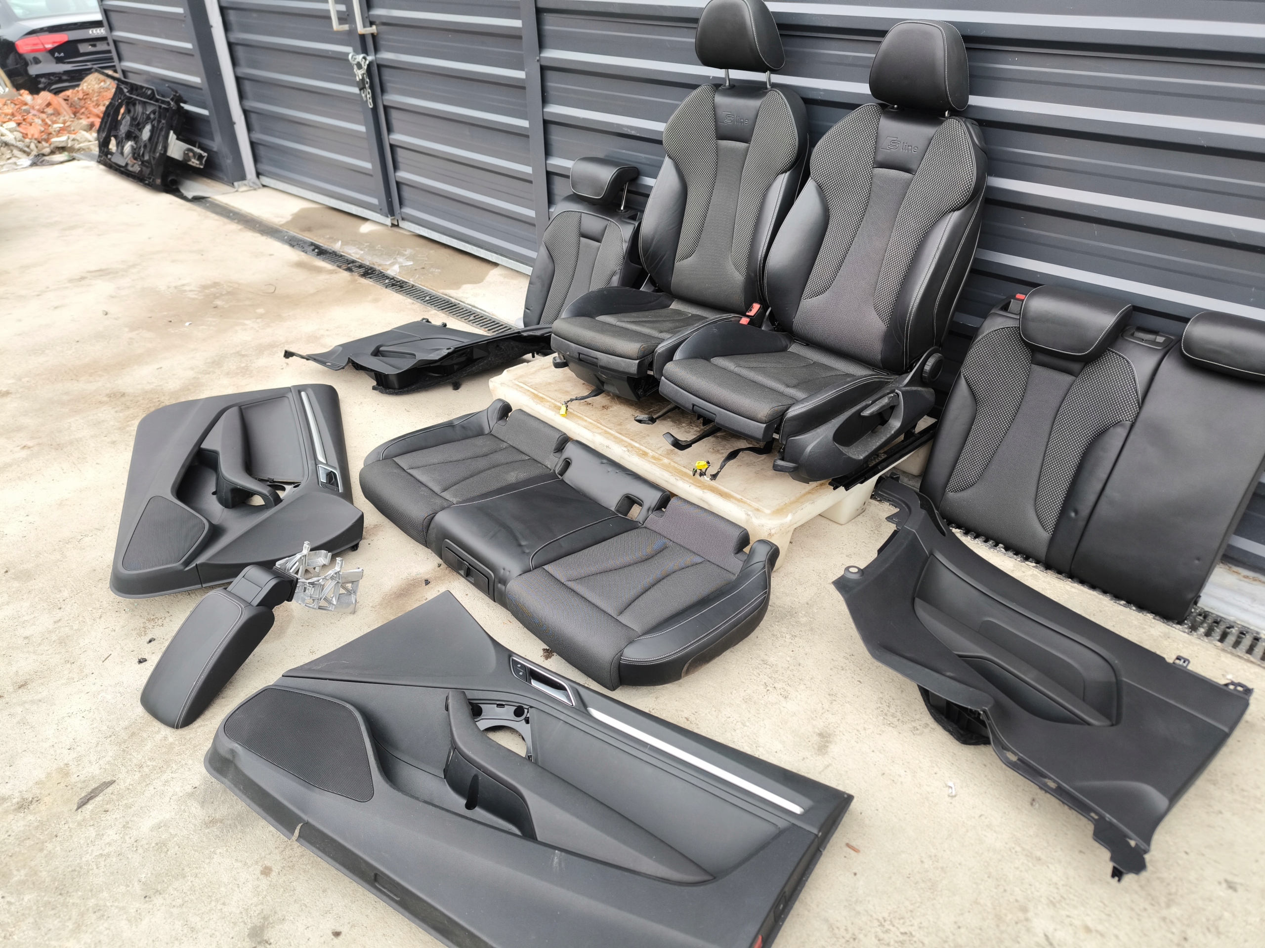 Sitz Sitze KOMPLET AUDI A3 8V 3-Tür Leder+MATERIAL S LINE *2 !!!