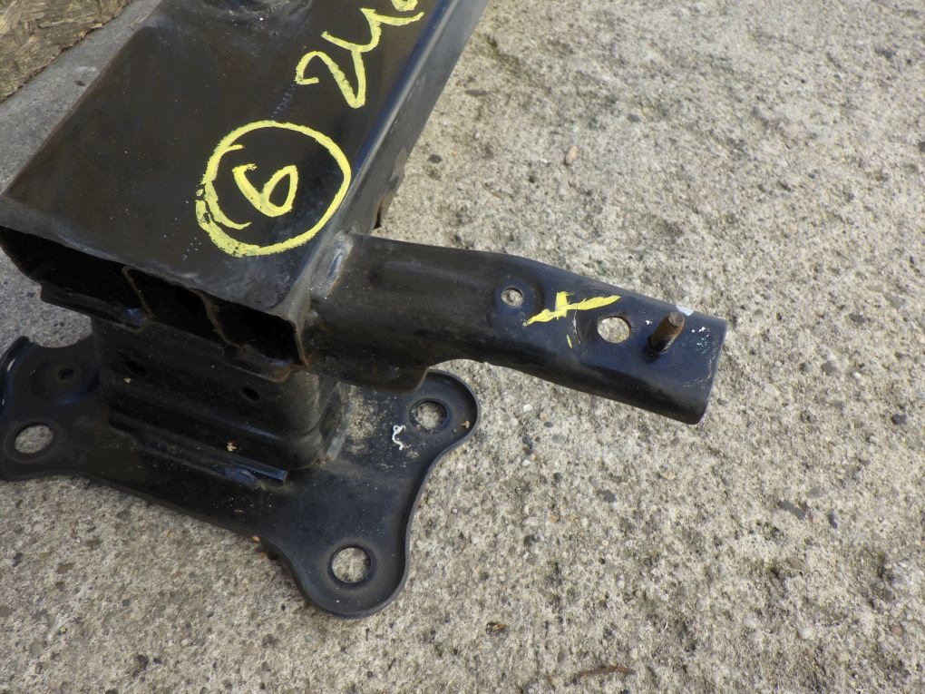 KIA SPORTAGE IV 15- bumper support front