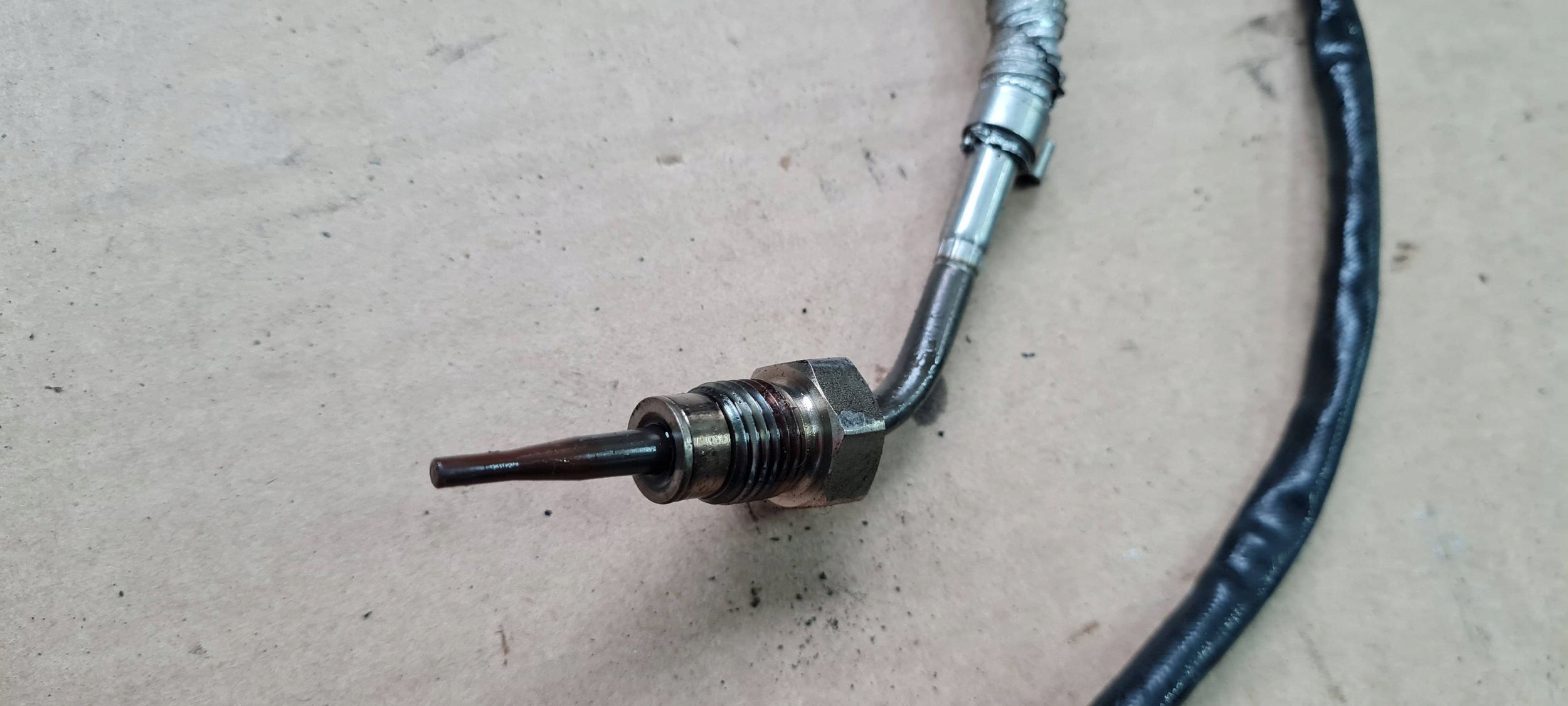 AUDI A4 Abgasdruck sensor 04L919529E