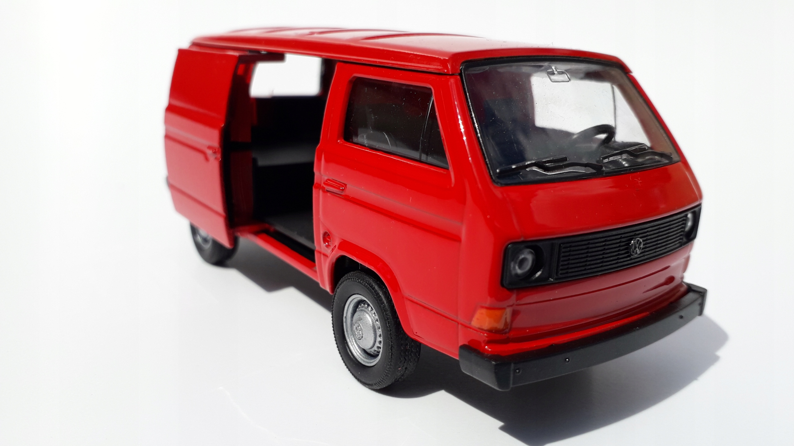 Volkswagen Vw T3 Van Czerwony Metal Model Welly 1:34