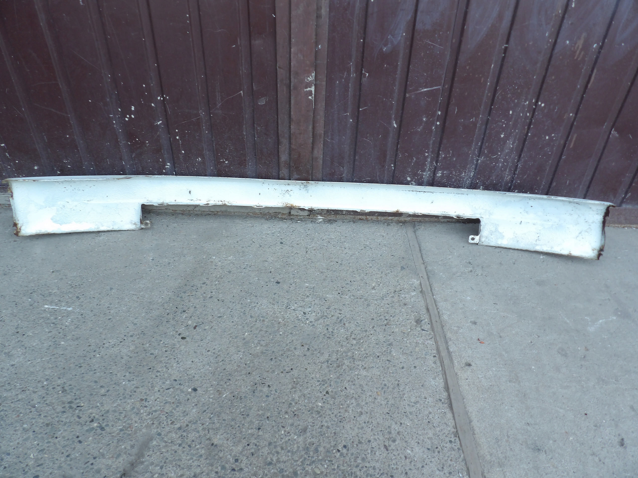 vw T4 96-03 решетка радиатора блаха 1B