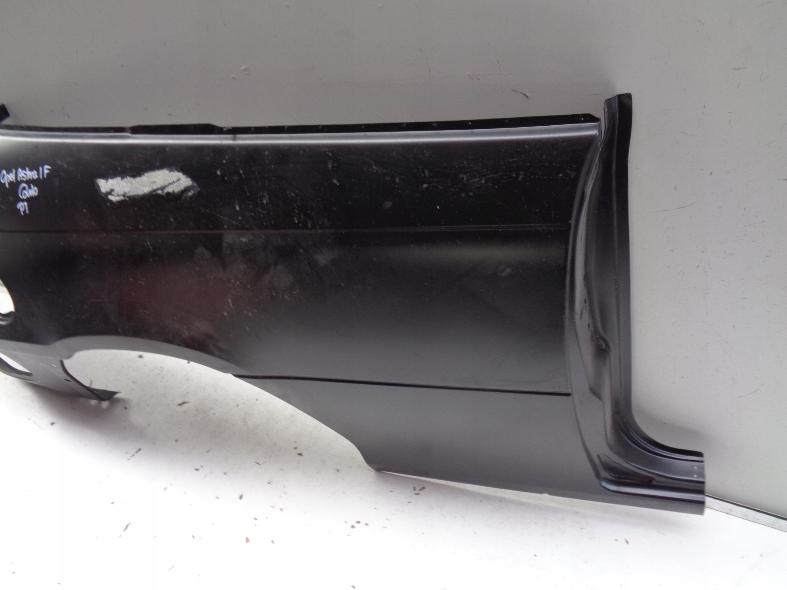 BŁOTNIK PRAWY TYLNY REPERATURKA OPEL ASTRA I F CABRIO Producent części OPEL