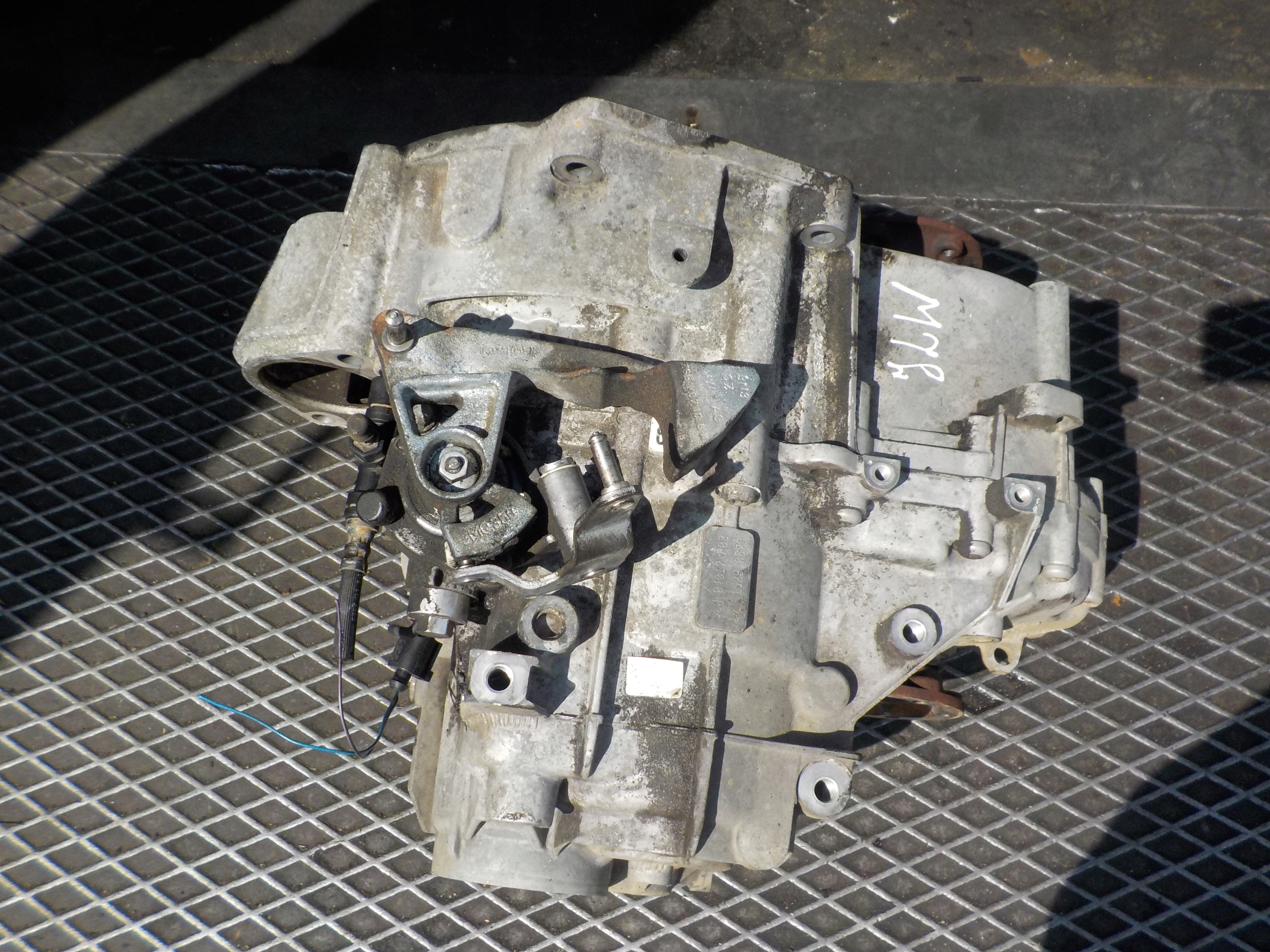 VOLKSWAGEN GOLF V 2.0 TFSI getriebe JLW