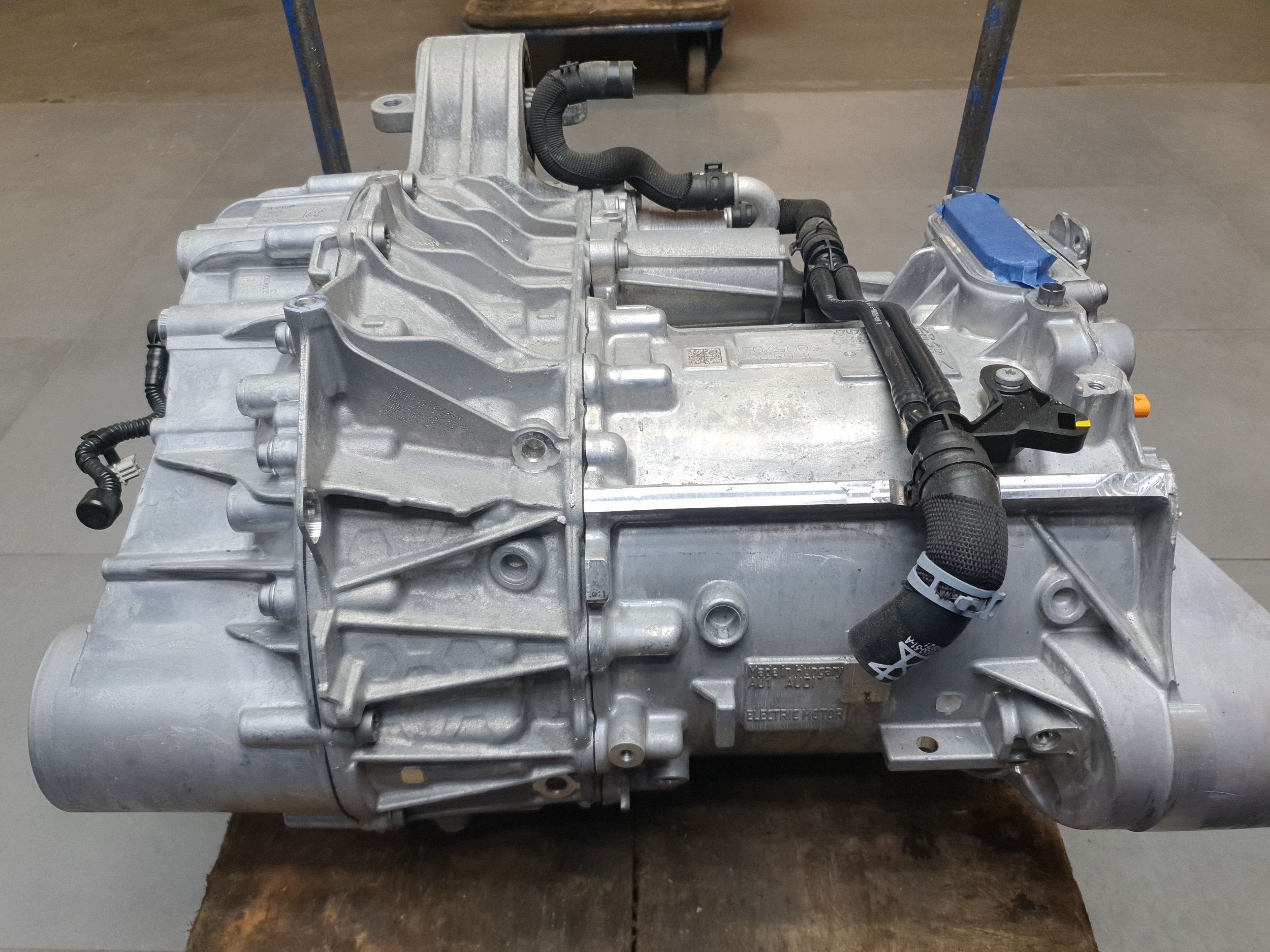 Audi SQ6 e-tron engine electrical naped front 0EN901091B