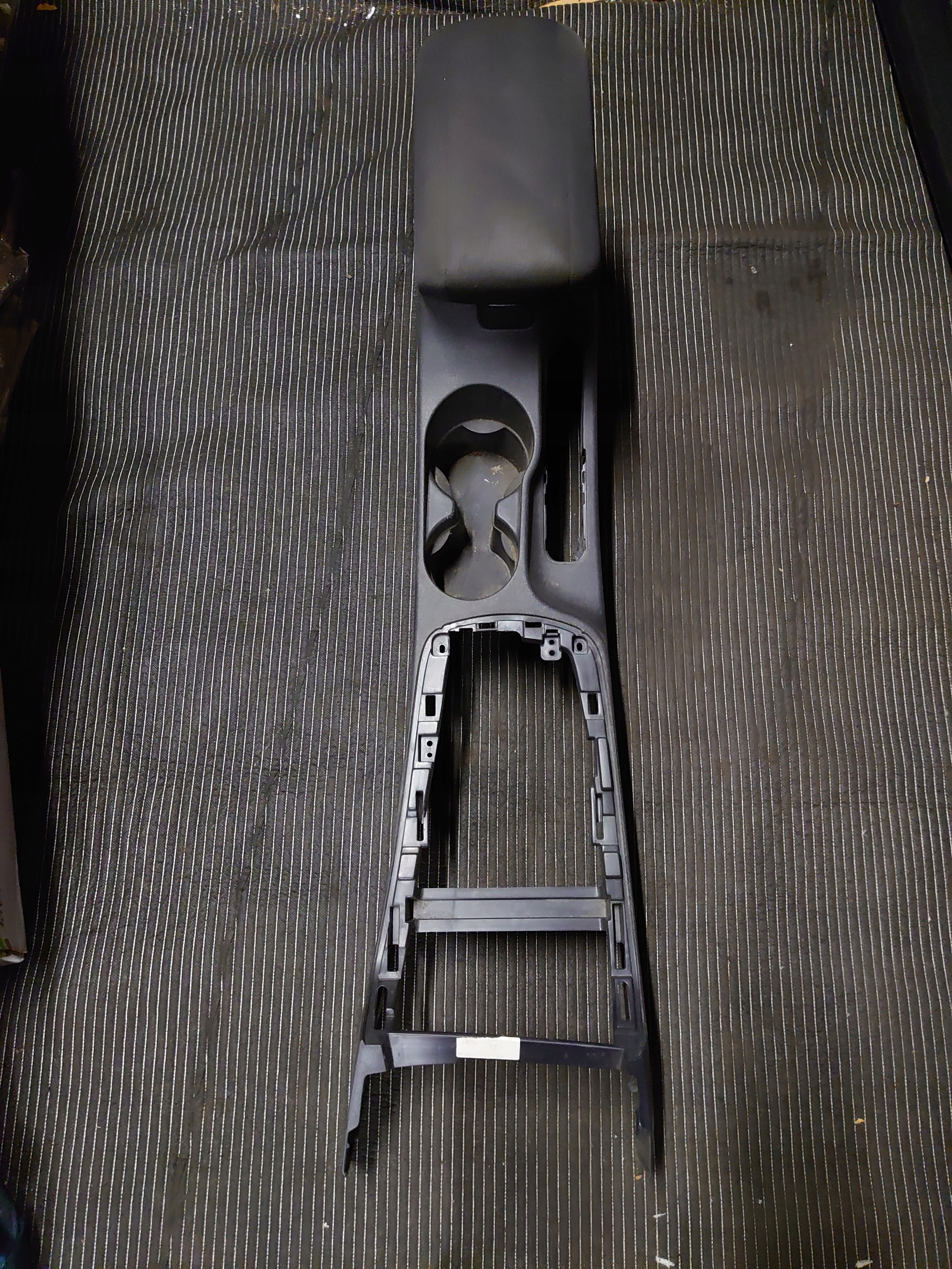 Підлокітник HYUNDAI I30