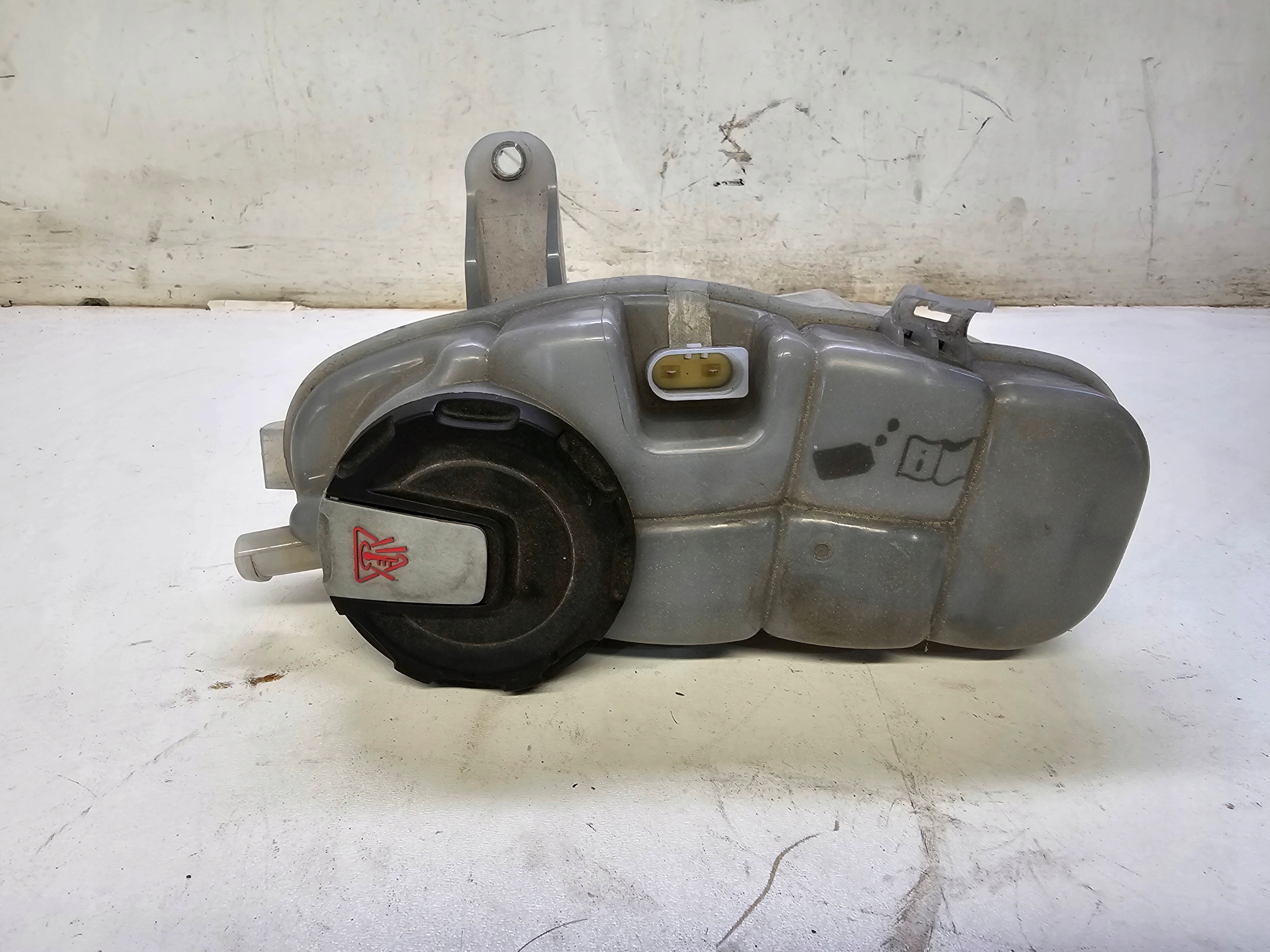 RÉSERVOIR EAU AUDI A6 C8 4K 4K0121405K