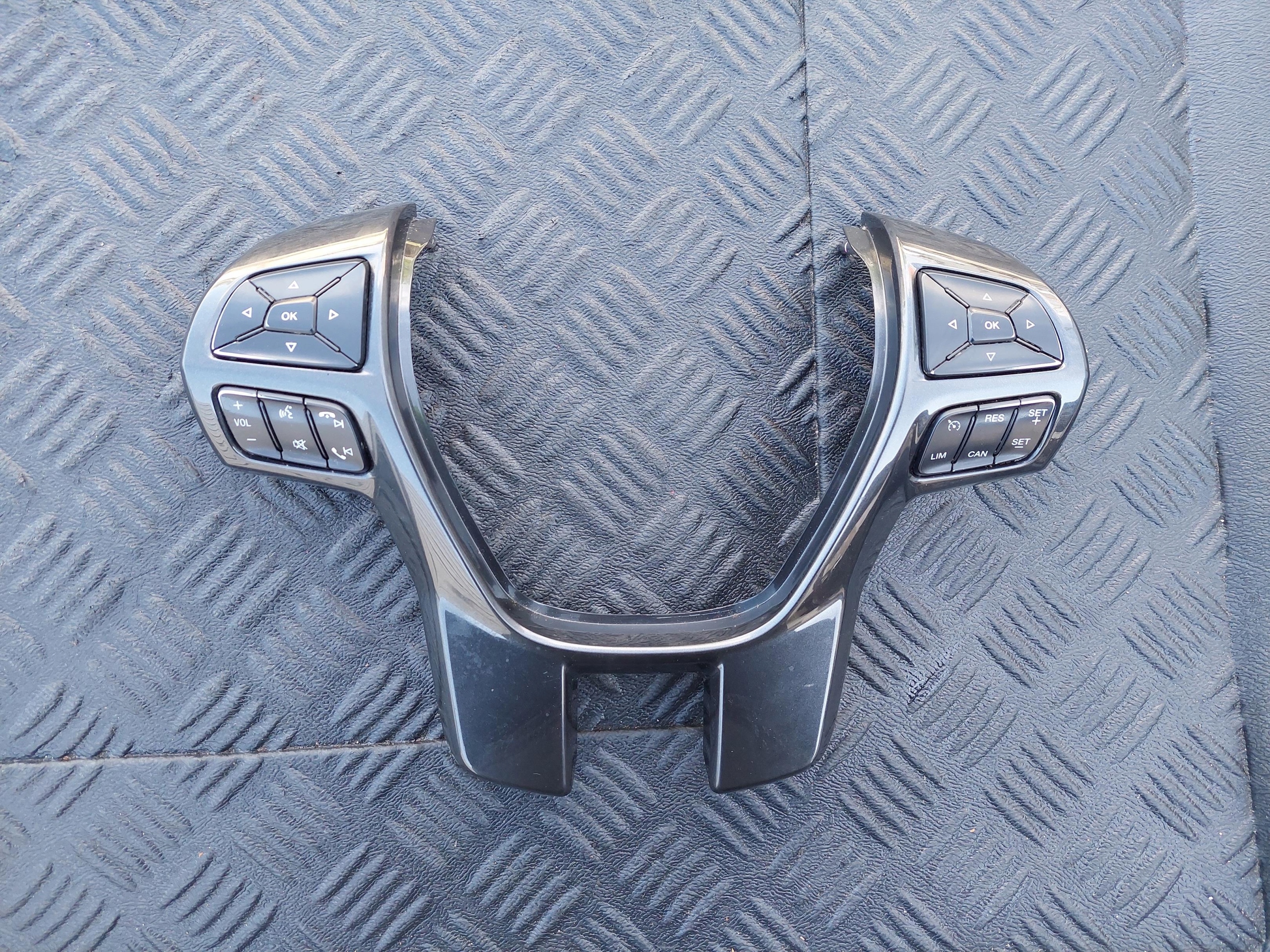 MULTIFUNKCJA Bedienteil des Lenkrads TEMPOMAT FORD RANGER V LIFT 19R