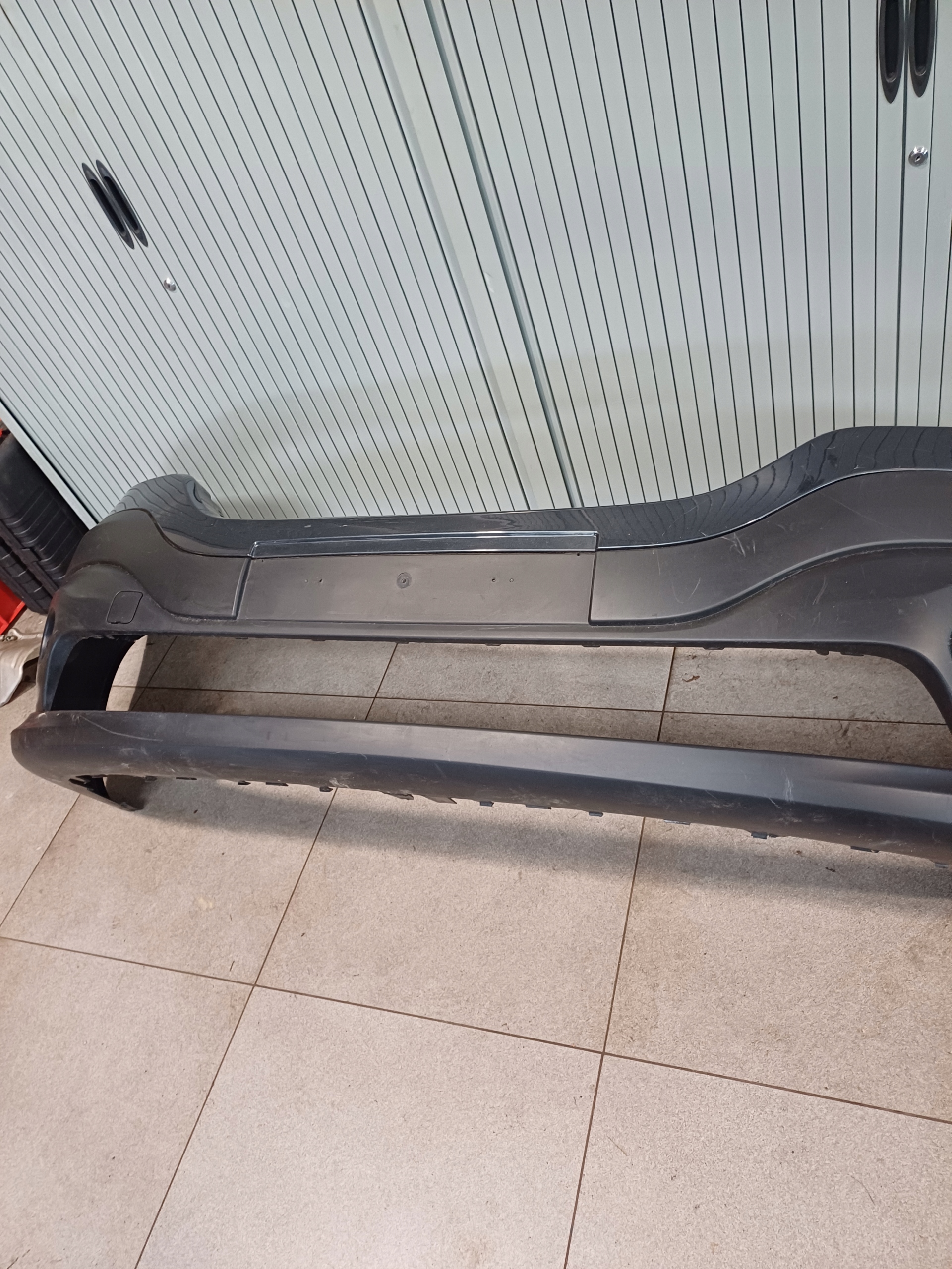 nárazník predok predný RENAULT TRAFIC 3 III 620223380R