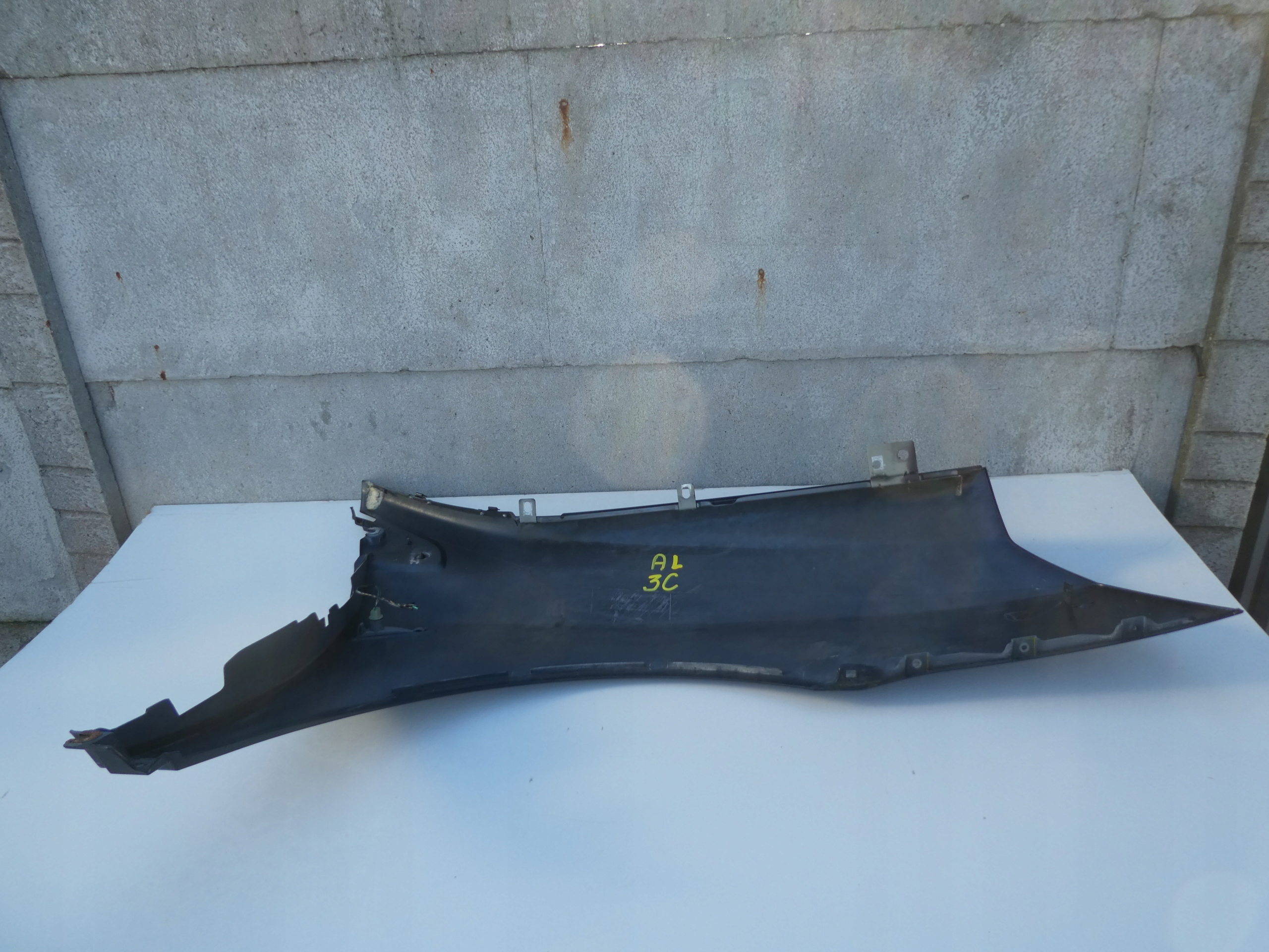 fender left front RENAULT VEL SATIS 8200018521