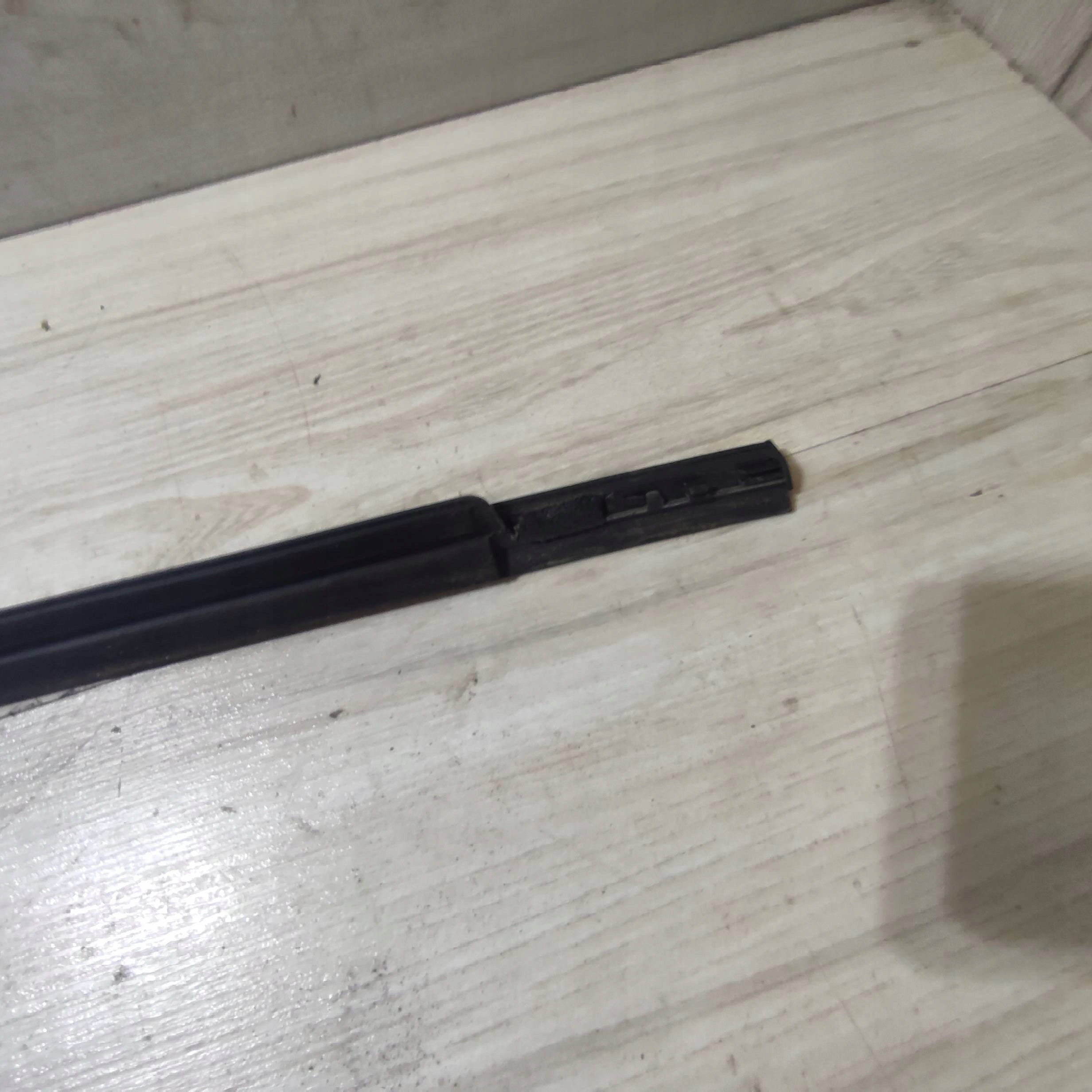 Prowadnica windows door przednich front side left Hyundai i20