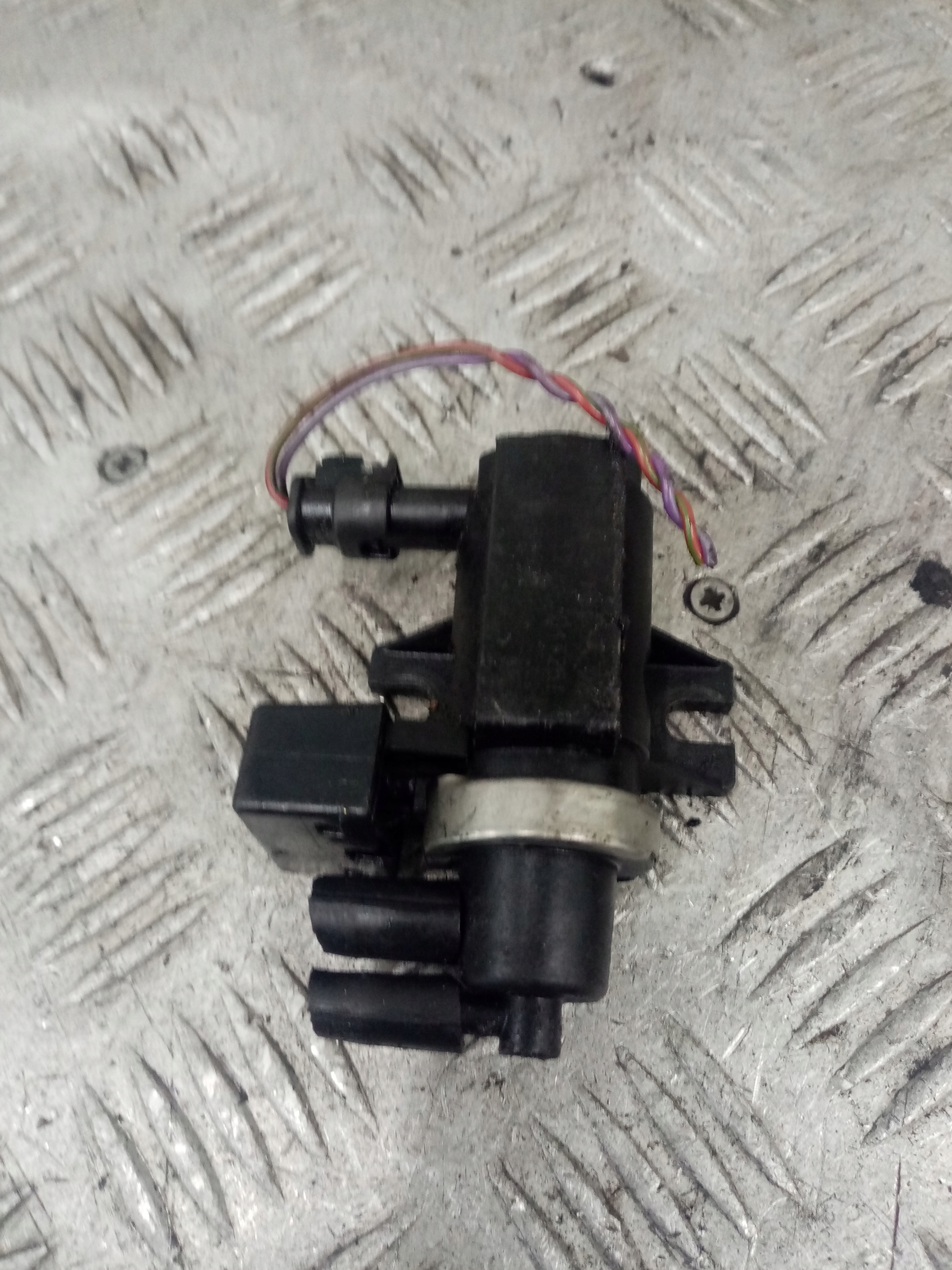 Électrovanne MERCEDES A KLASA W 169 A0051535528