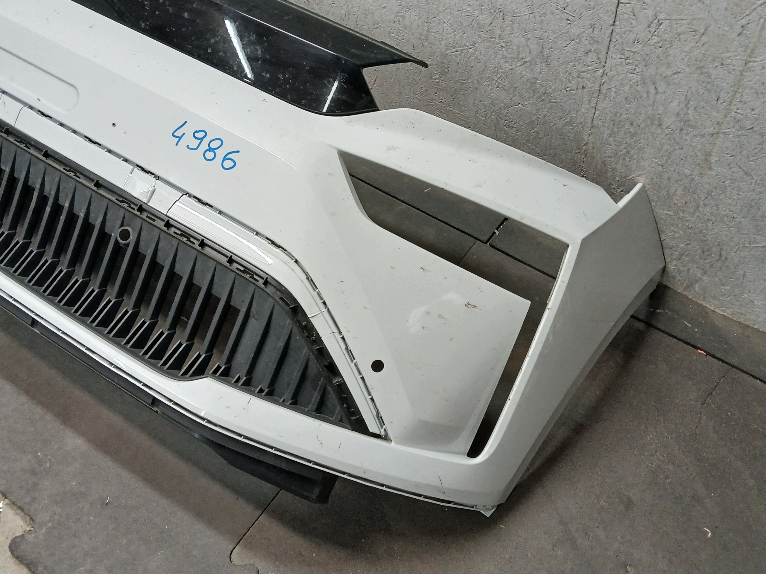 bumper front SKODA ENYAQ LIFT 5LA