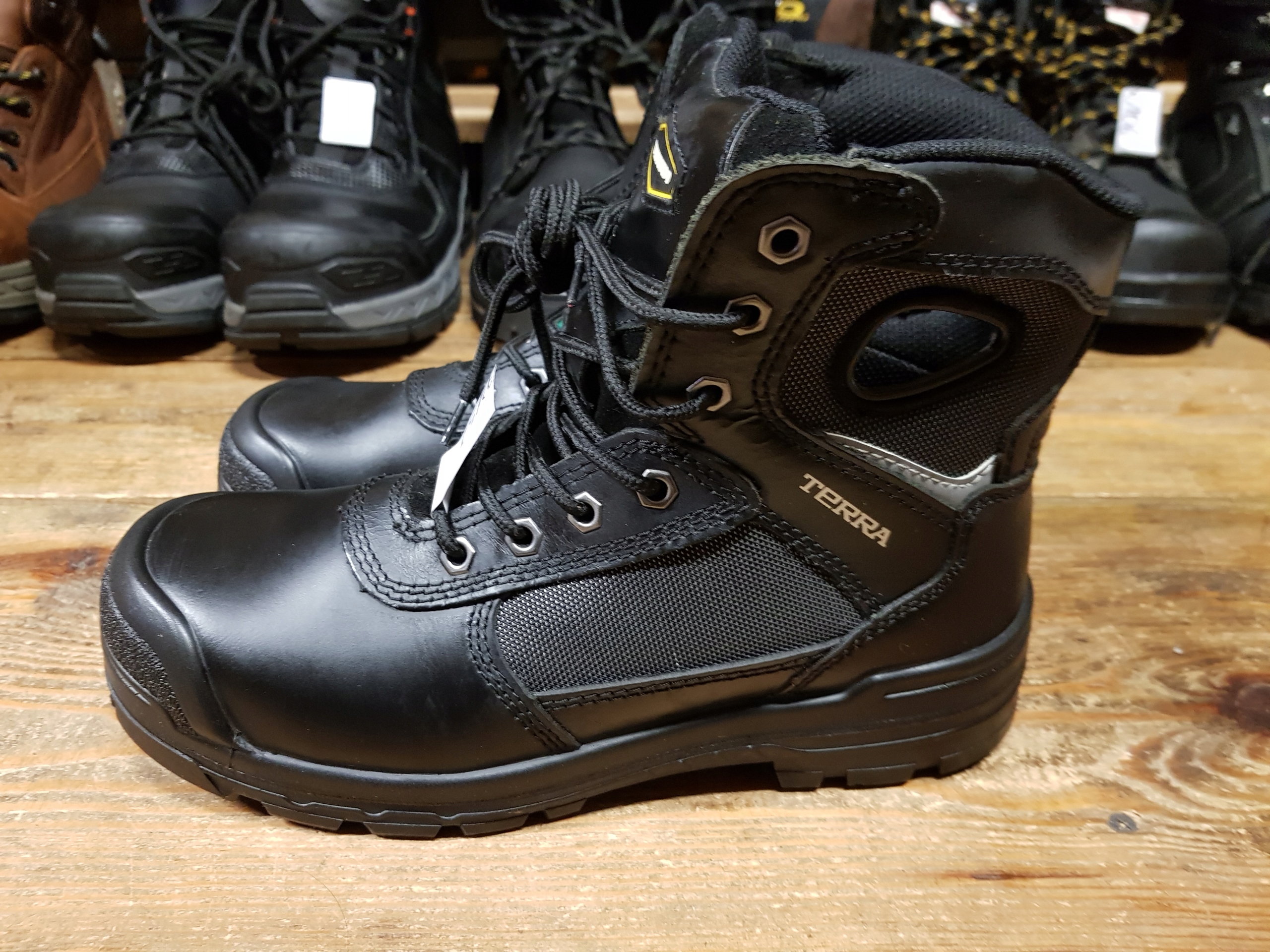 Buty robocze TERRA rozm 41 wkł 26,5 cm S3