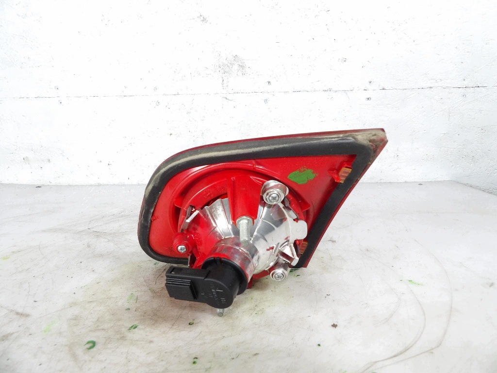 VW PASSAT B6 sedan light rear part left Z bonnet 3C5945093C