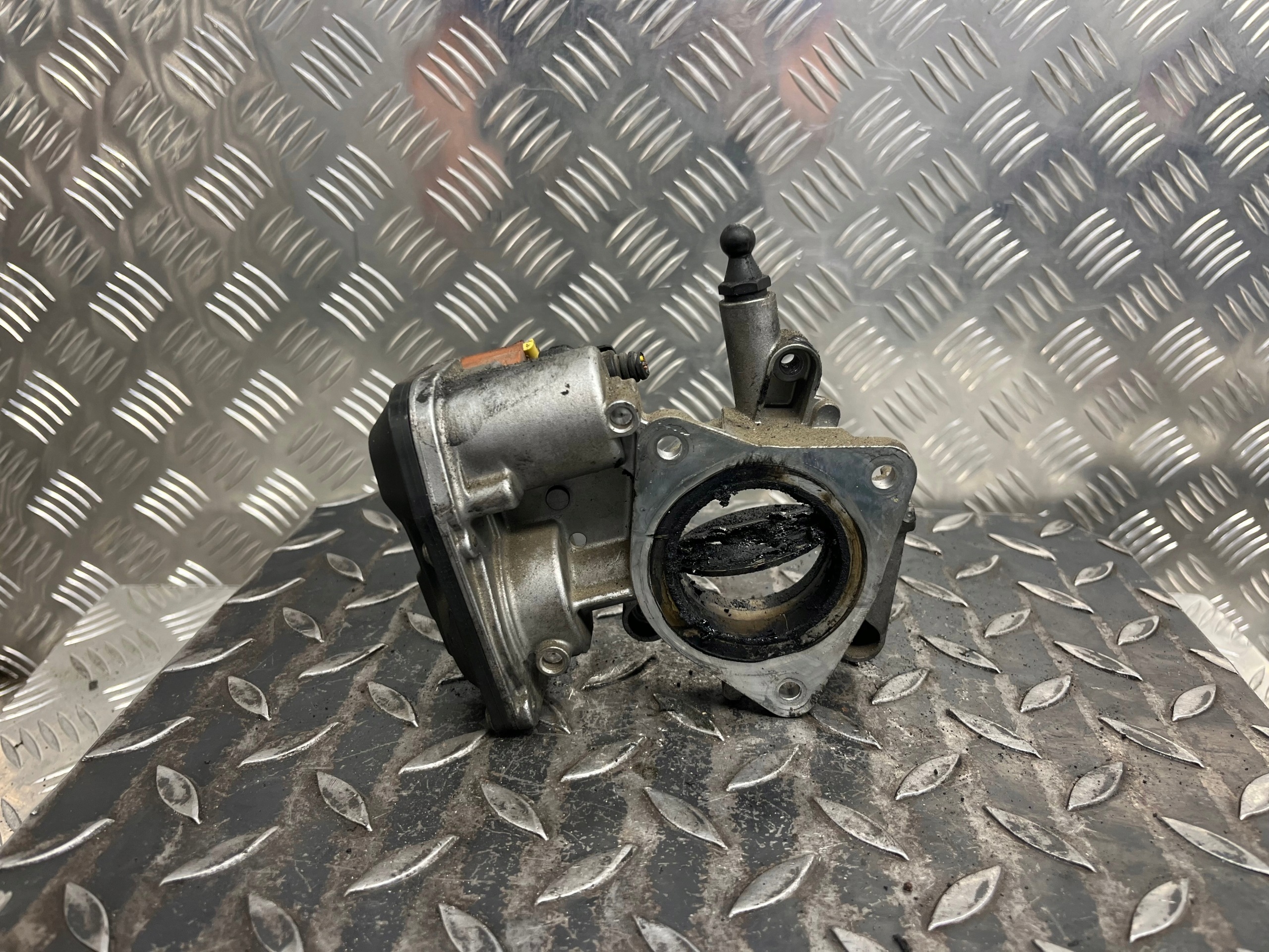 Valvola a farfalla OPEL ASTRA J 55564164