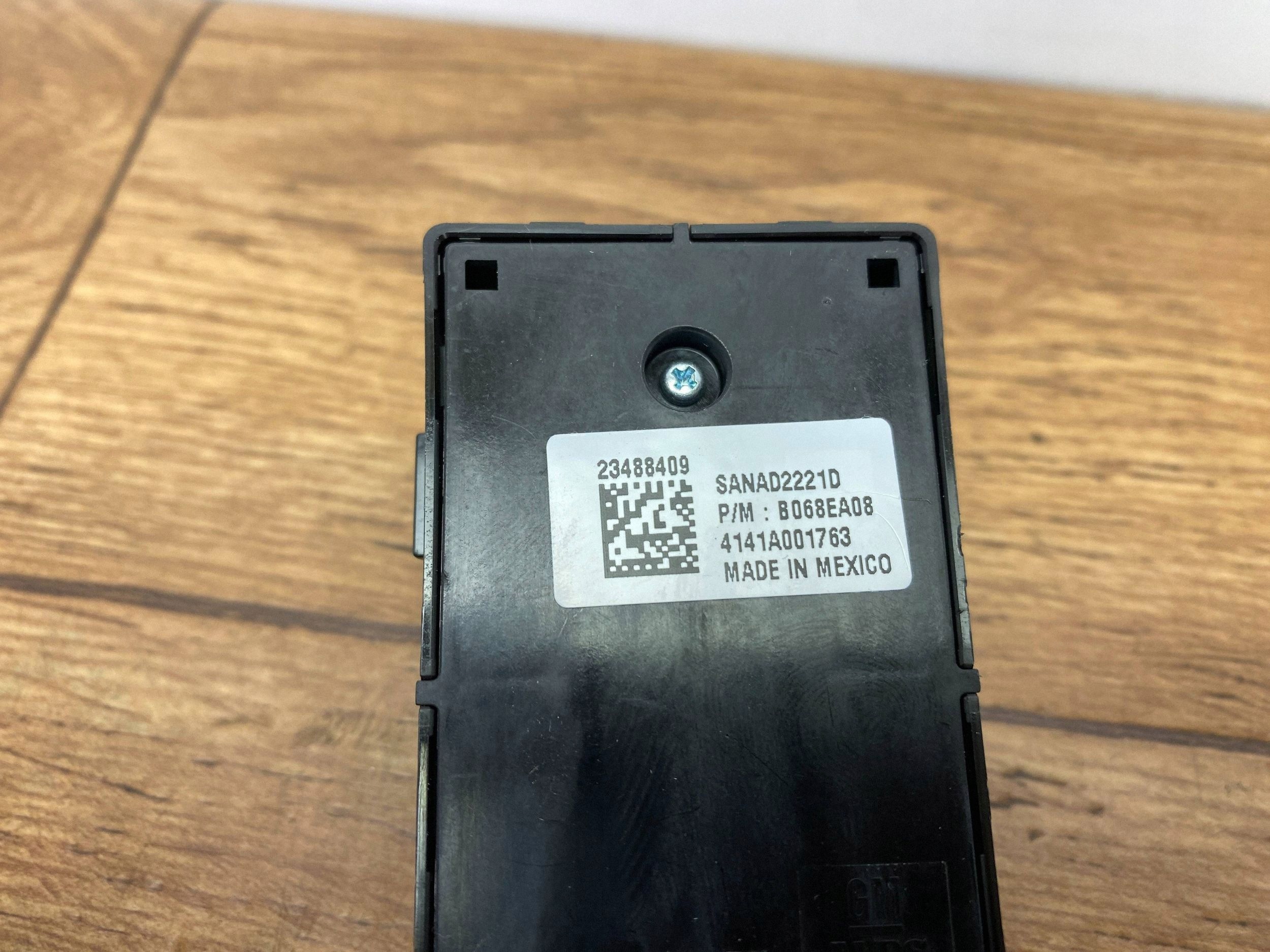 window control switch Cadillac Escalade IV 2015+