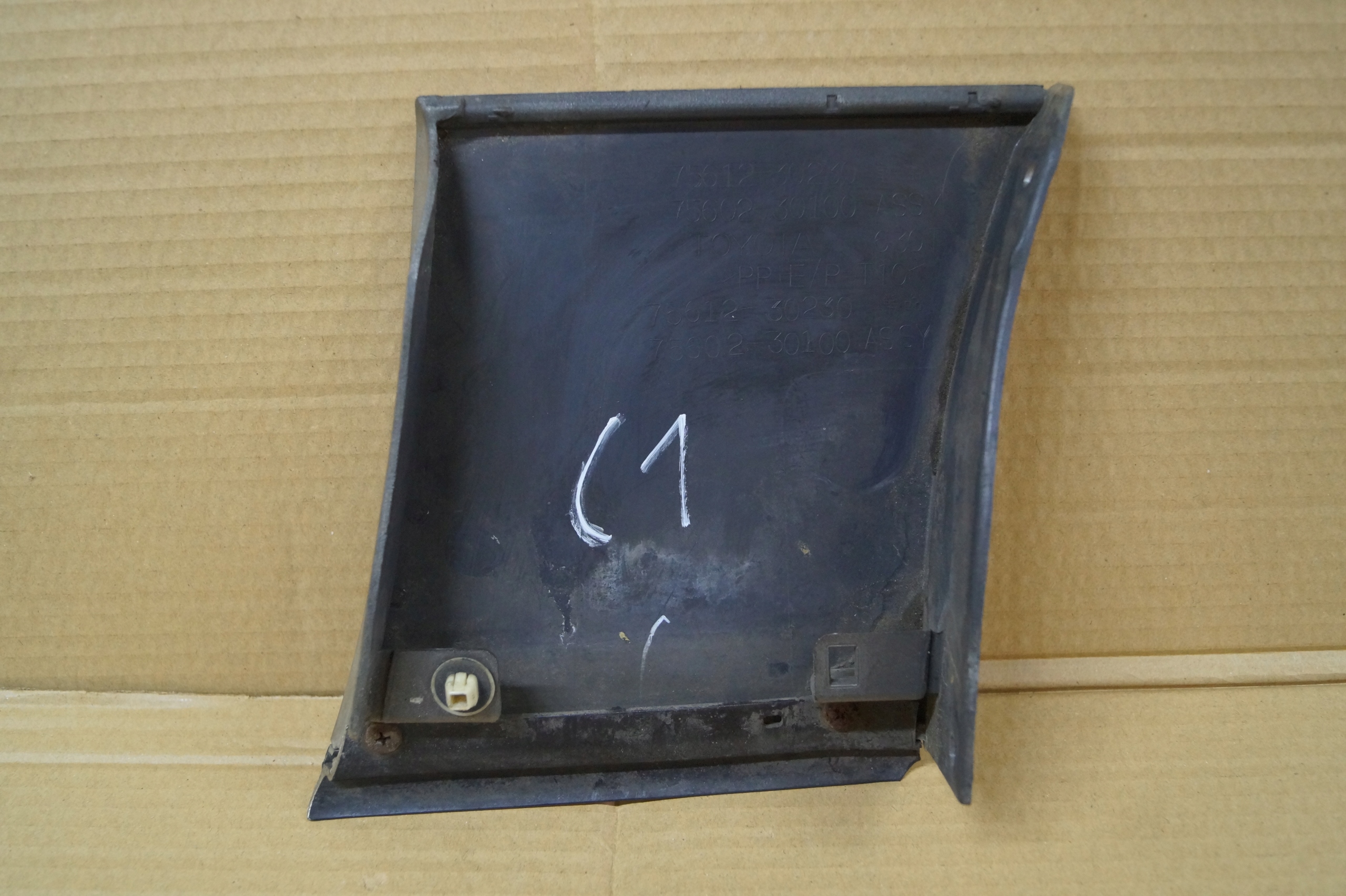 молдинг боковое lexus GS300 75612-30230