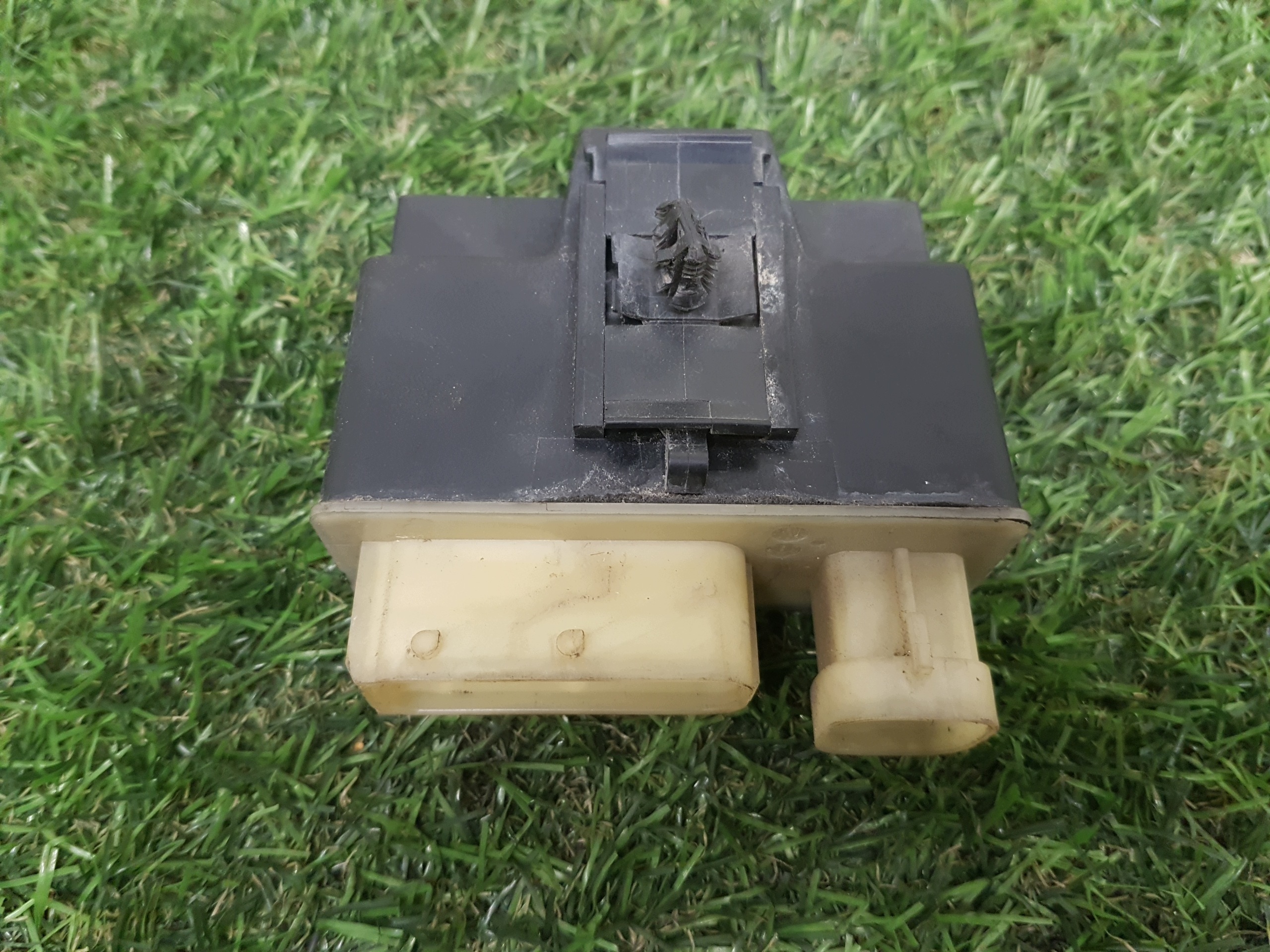 relay plugs glow PEUGEOT 5008 9662570880