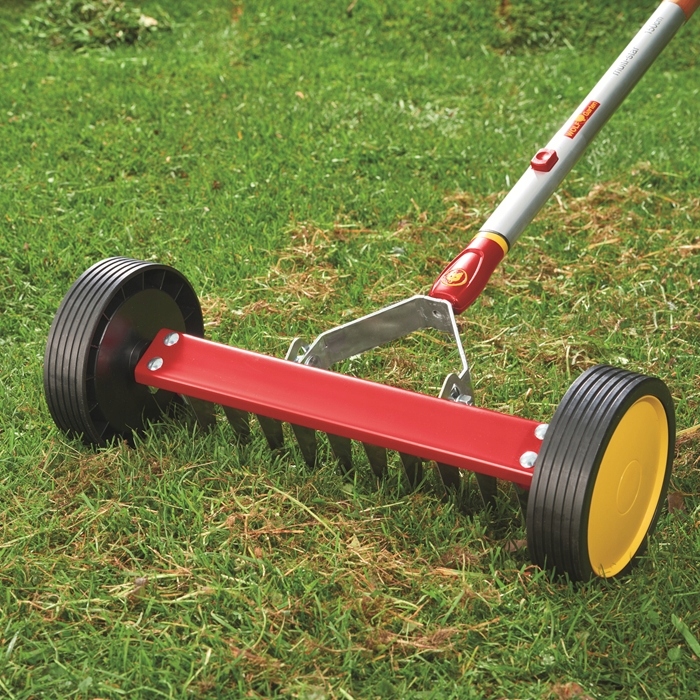 Wertykulator do trawnika na kółkach 30cm Zasilanie ręczne