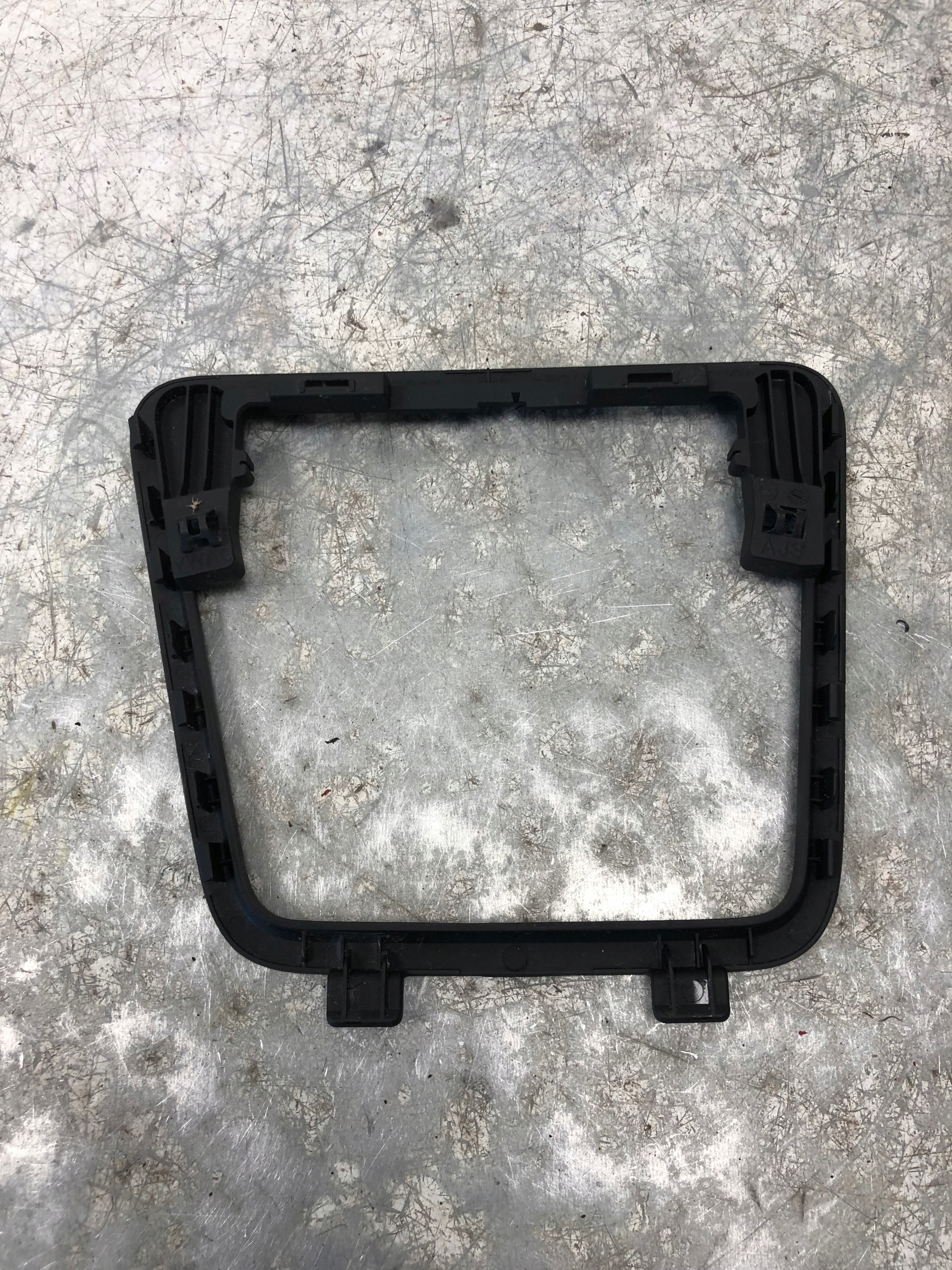 Châssis DEKOR Console VW SHARAN 7N1863347