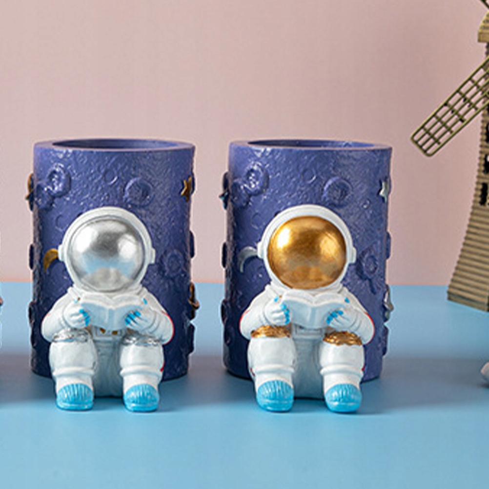 AKCESORIA BIUROWE UCHWYT NA PIÓRNIK ASTRONAUT Typ inny