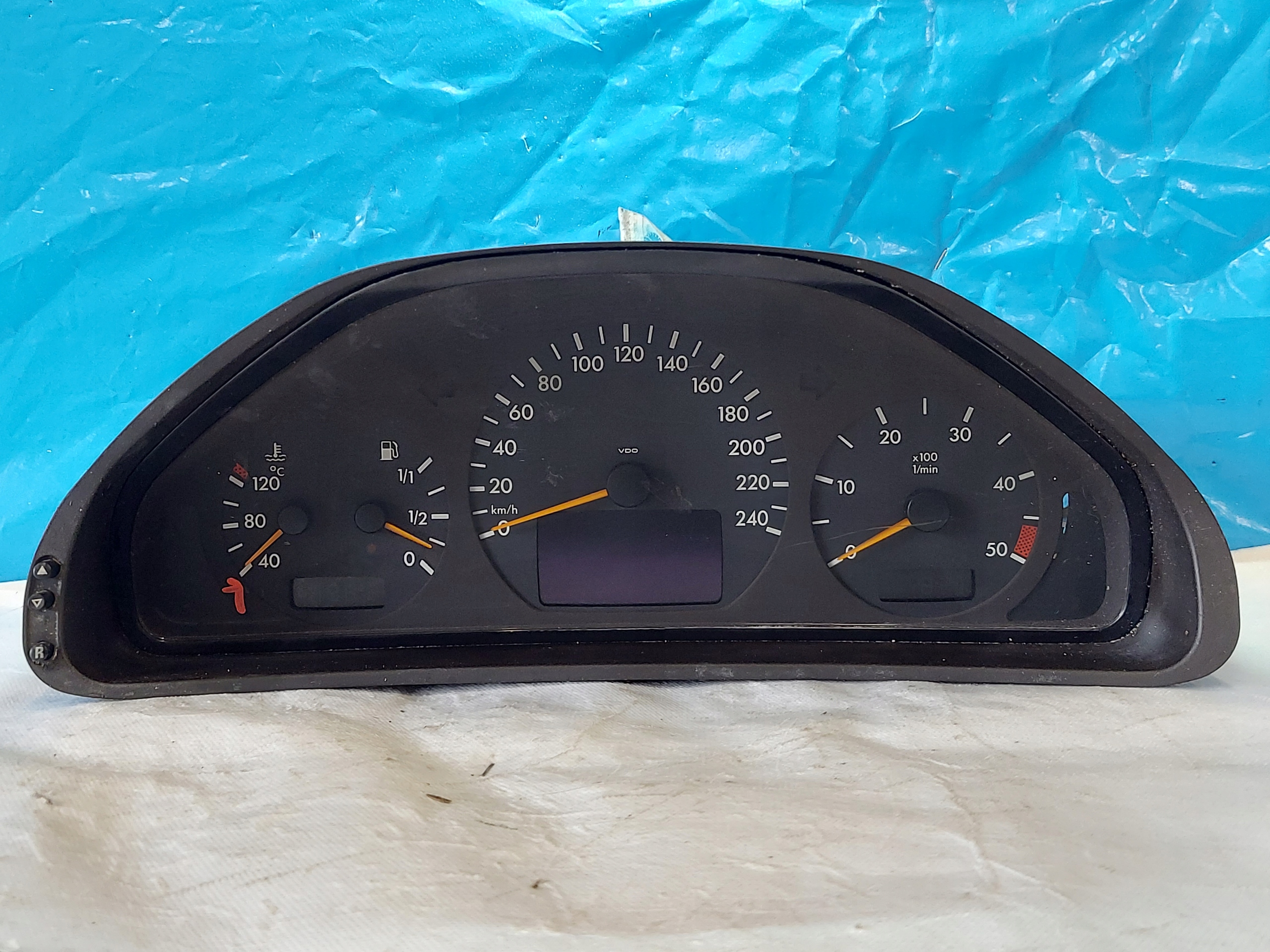dials clock MERCEDES E KLSA W210 LIFT A2105405048