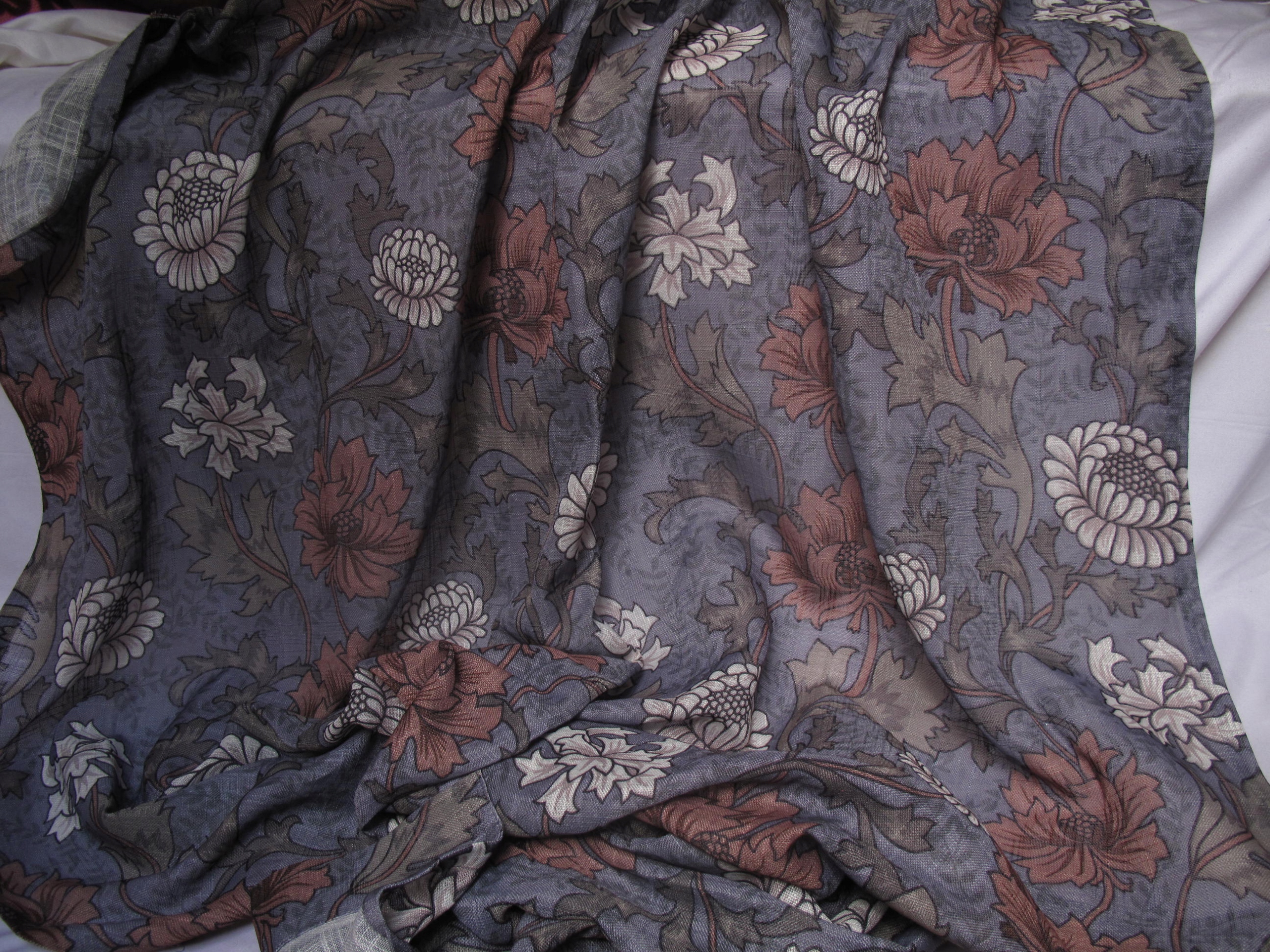 ZASŁONY CIENKIE ALE CIĘŻKIE