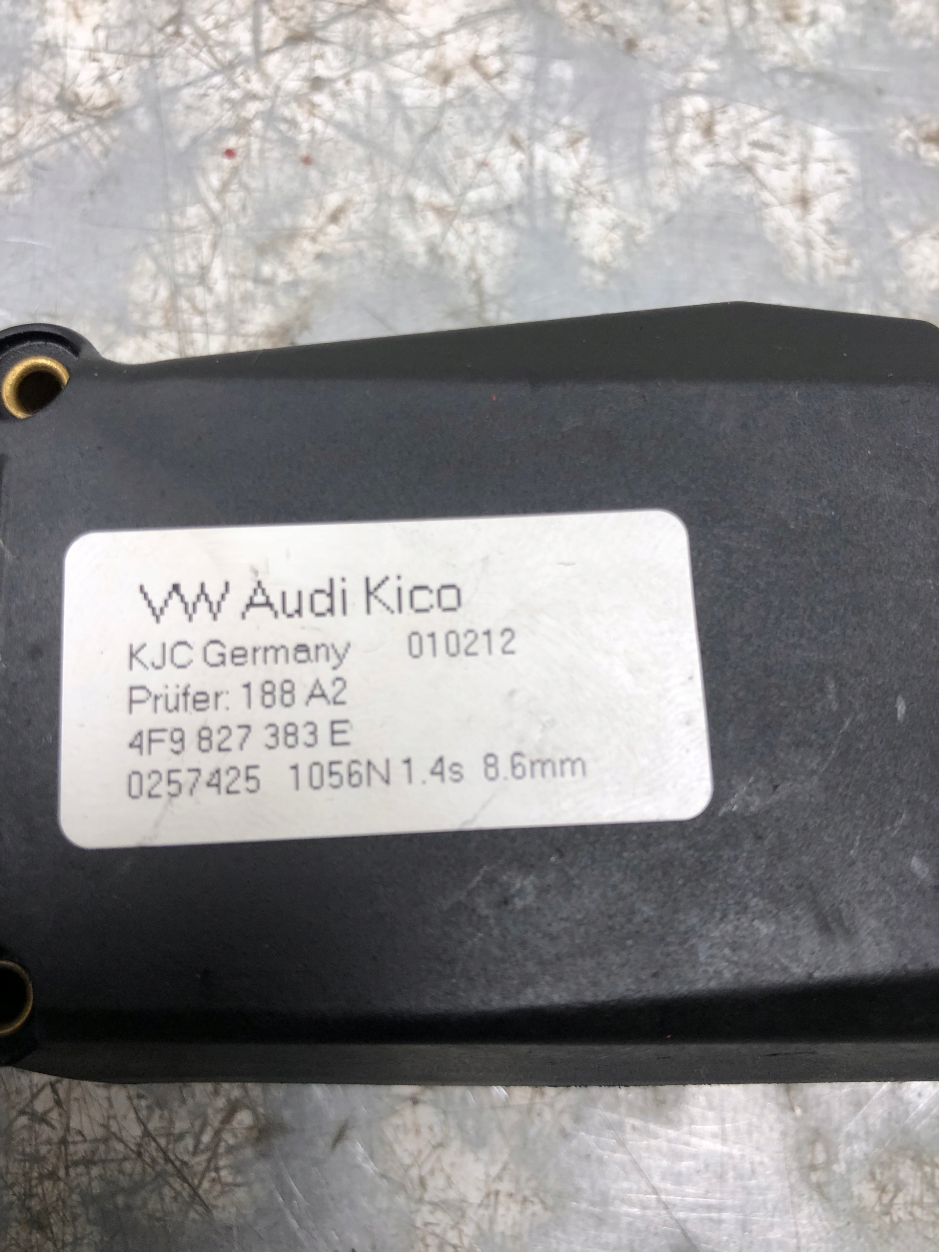 lock DOCIAG bonnet AUDI Q5 4F9827383E