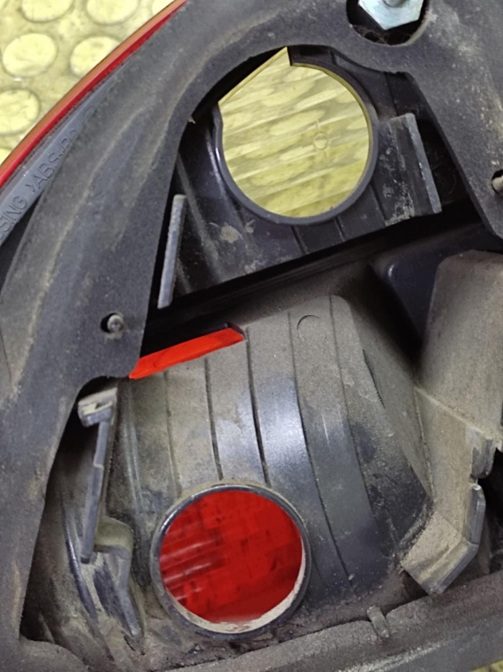 SEAT LEON and light right rear part 1M6945112