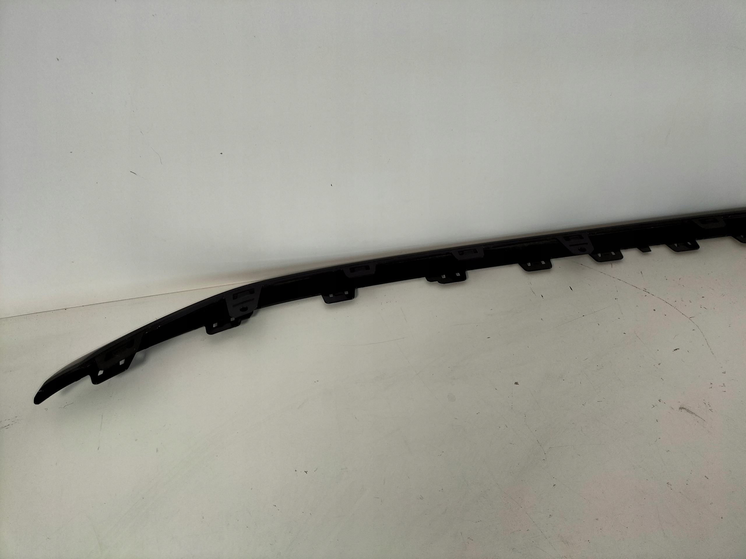 spoiler lišta doplněk nárazníku předního předek AUDI A3 8Y 20