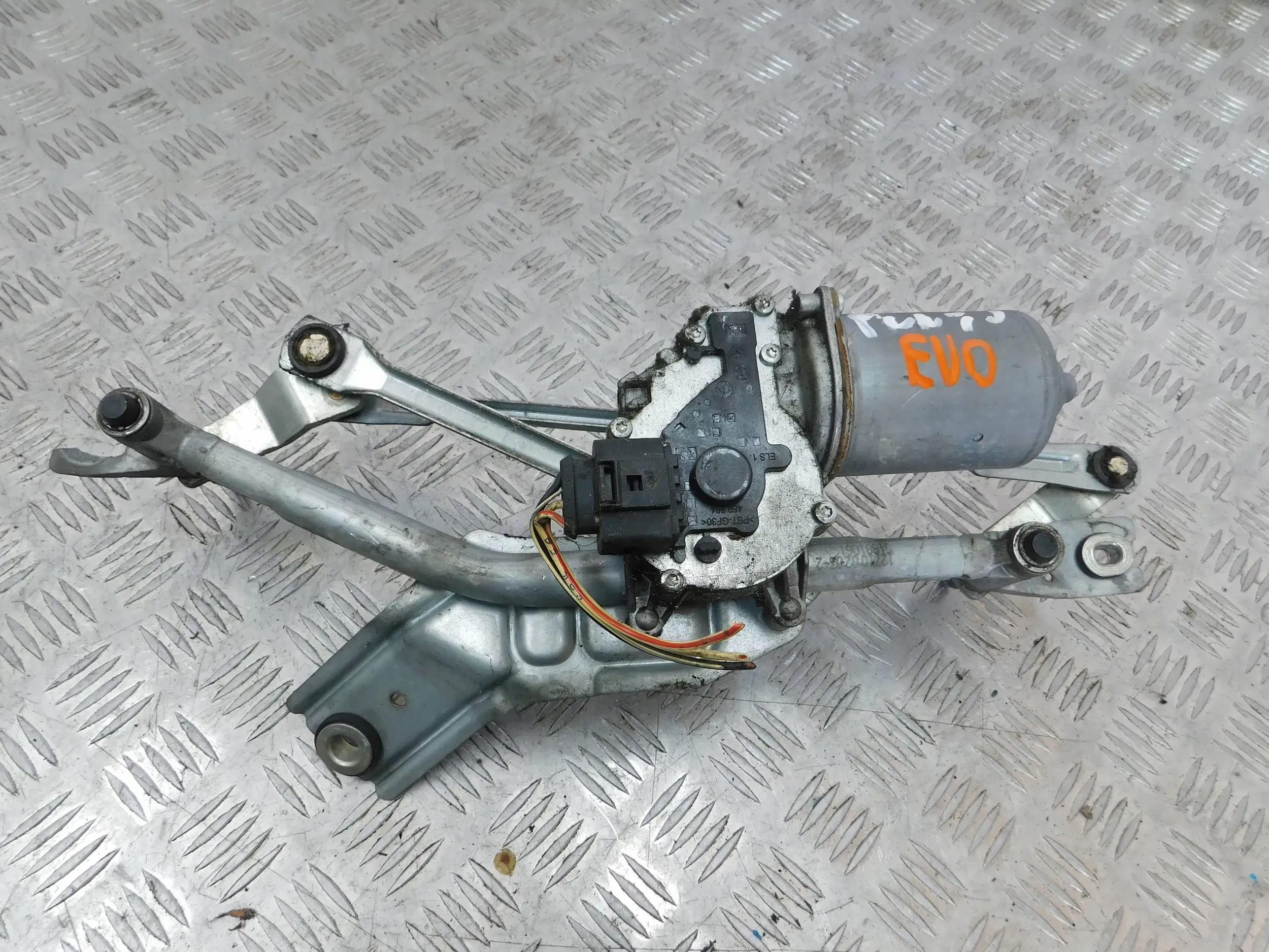 WISCHERGESTÄNGE FIAT PUNTO EVO