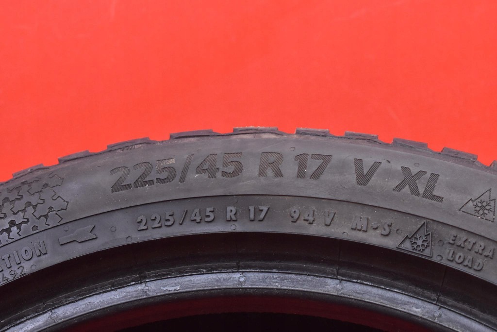 tyre tyres 2 pcs CONTINENTAL winter 225/45/17 24R