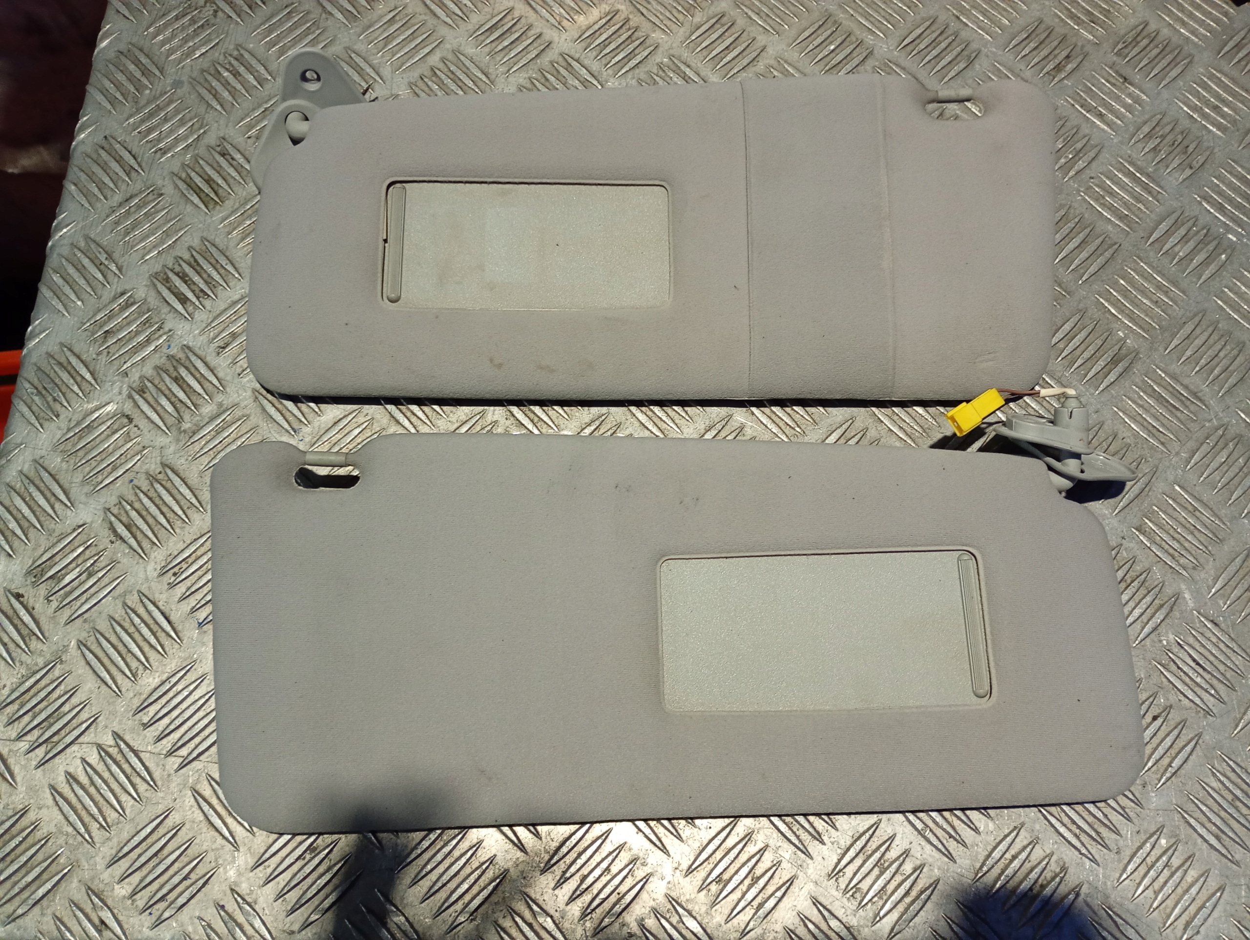 BMW E38 visors, visors PRZECIWSLONECZNA or left right