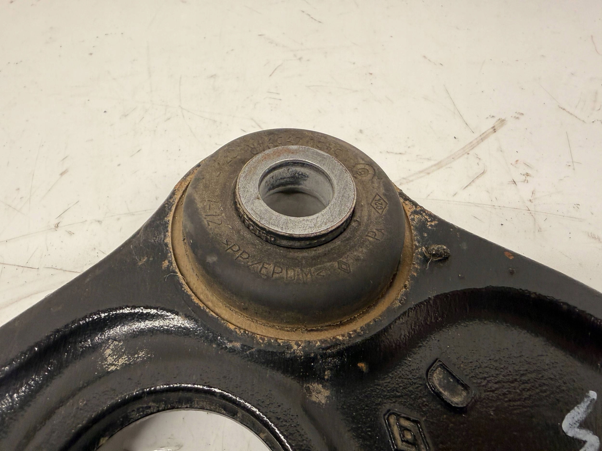 Renault Grand Scenic IV arm right front front