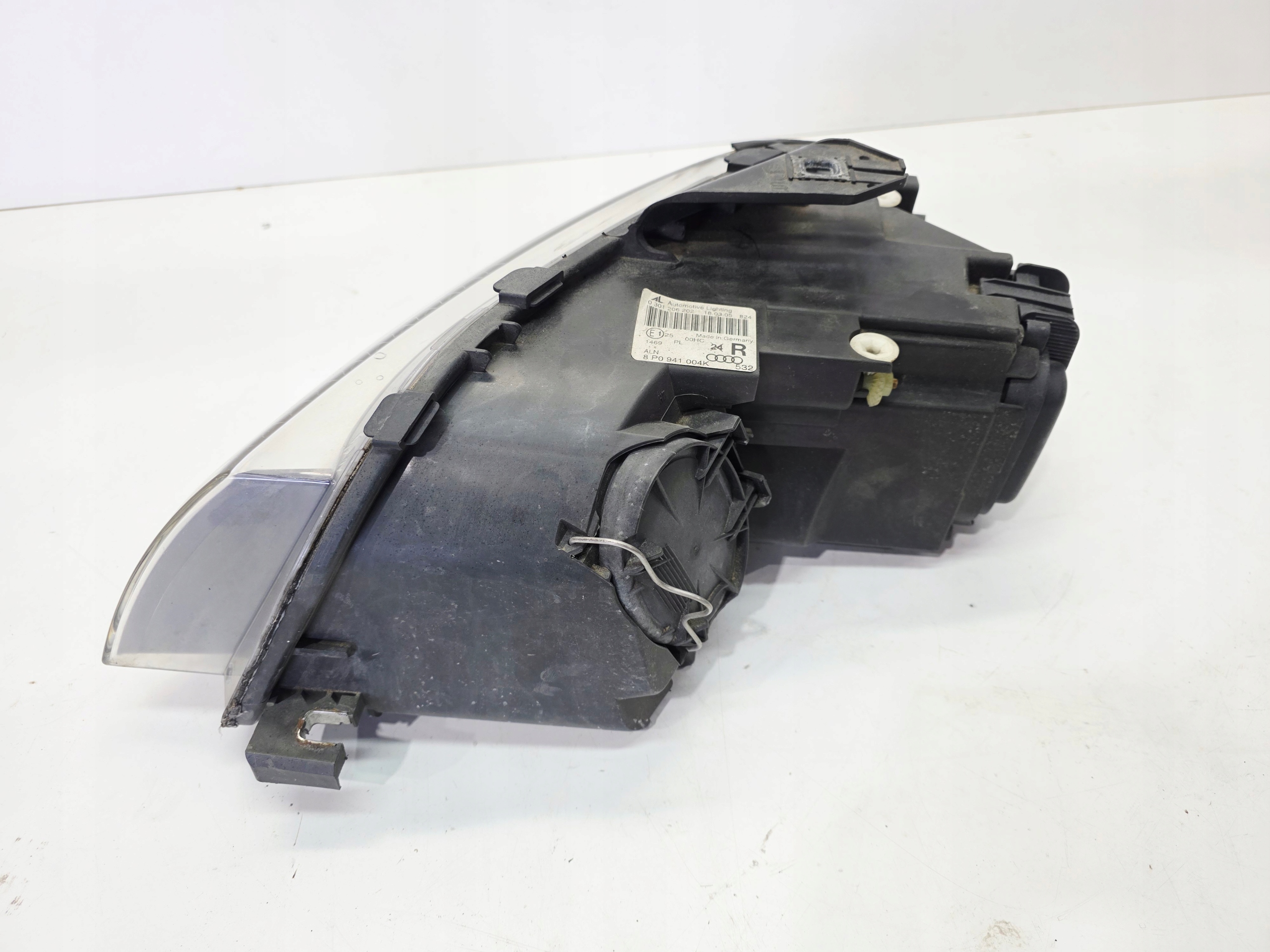 REFLEKTOR light right front EUROPA AUDI A3 8P DUZY grill 8P0941004K 84/25