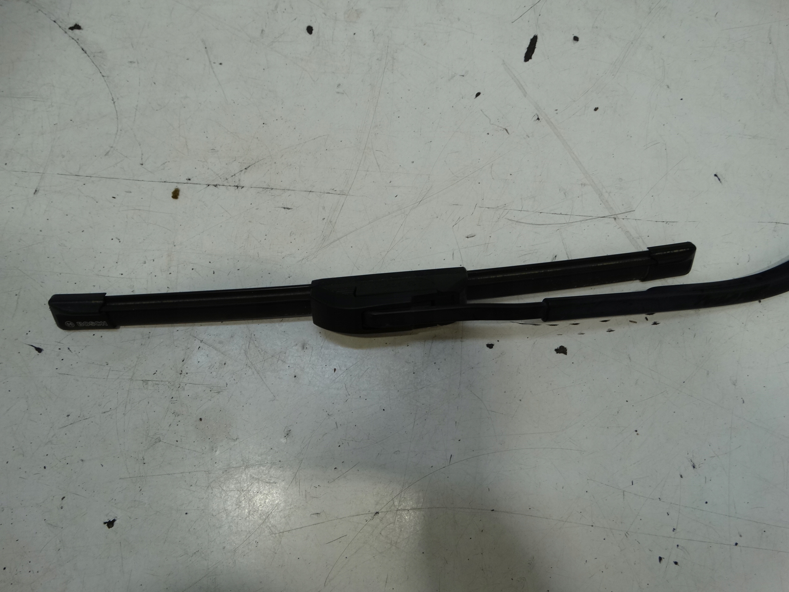 wiper arm right front MAZDA 2 DE 2011R. B62864