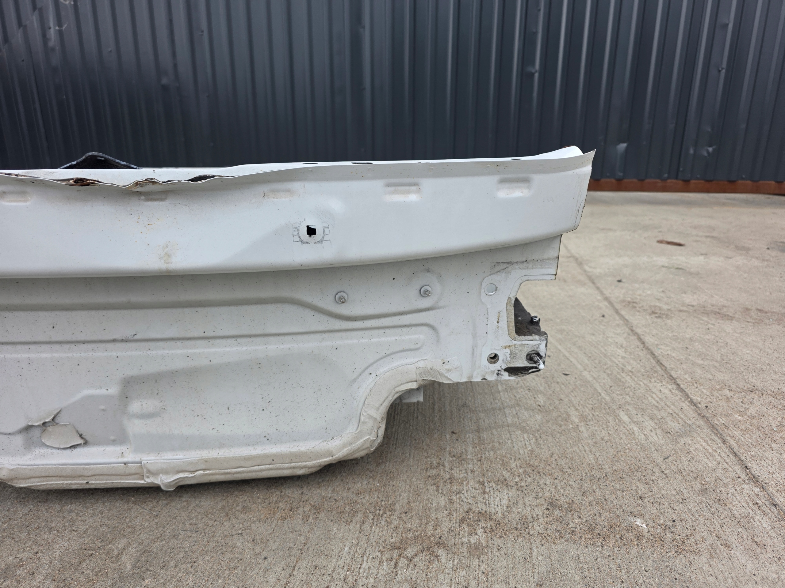 sump rear panel TYLNI AUDI A4 B9 sedan 8W5 original LS9R !!