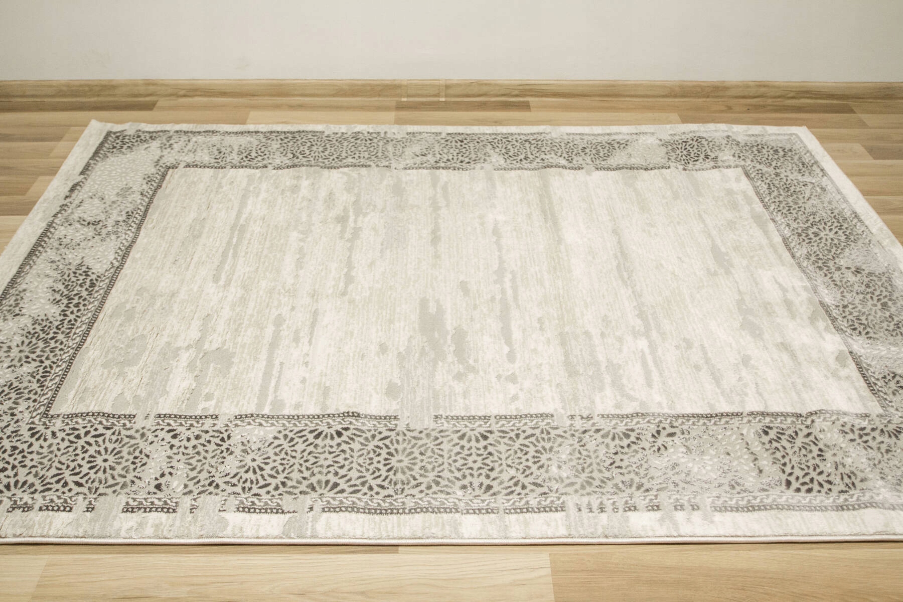 140x190 cm DYWAN GARDA SZARY KREMOWY ORNAMENTOWY MARMUR Z RAMKĄ Materiał wykonania poliester